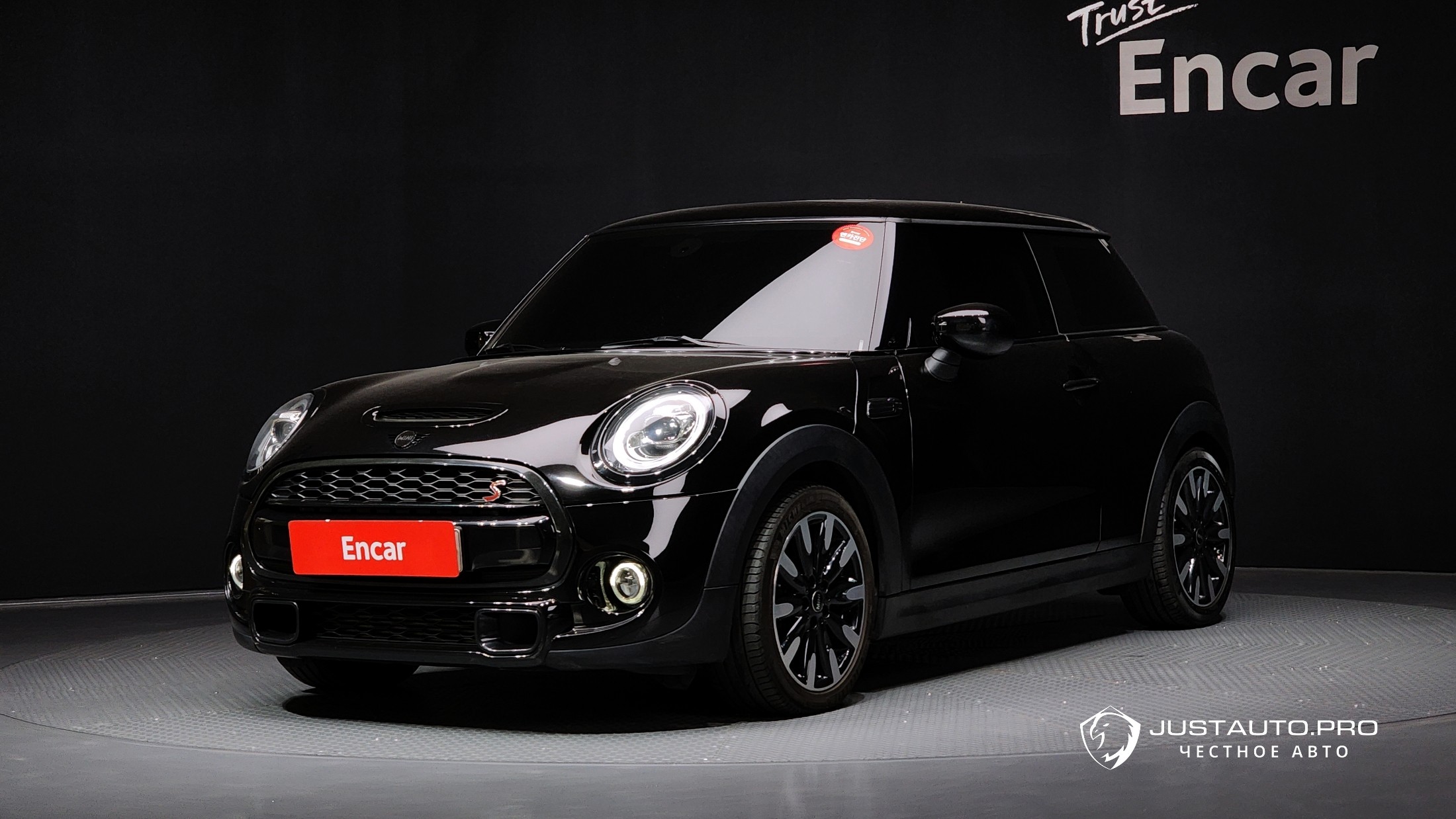 Автомобиль Mini Cooper