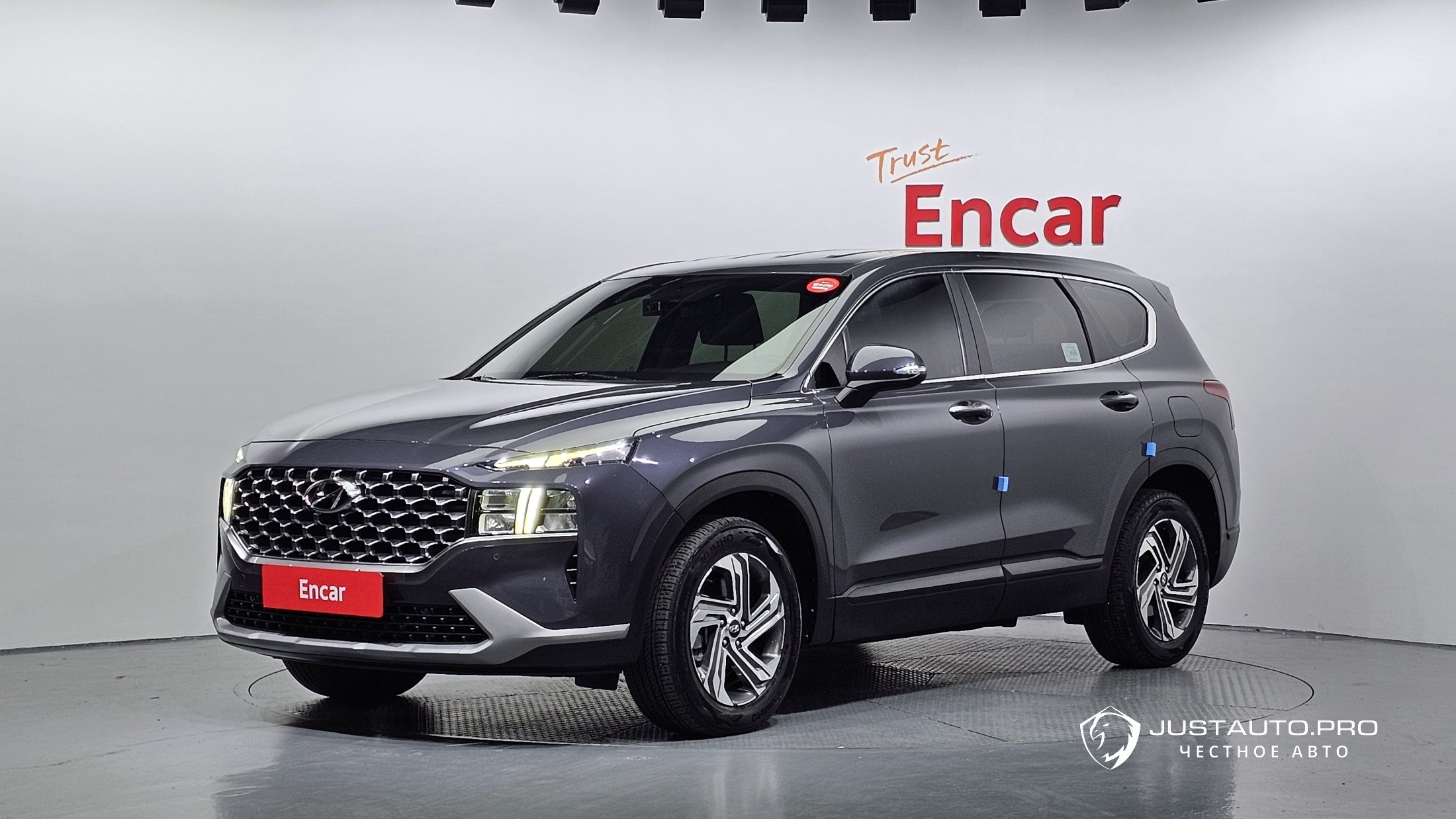 Автомобиль Hyundai Santafe