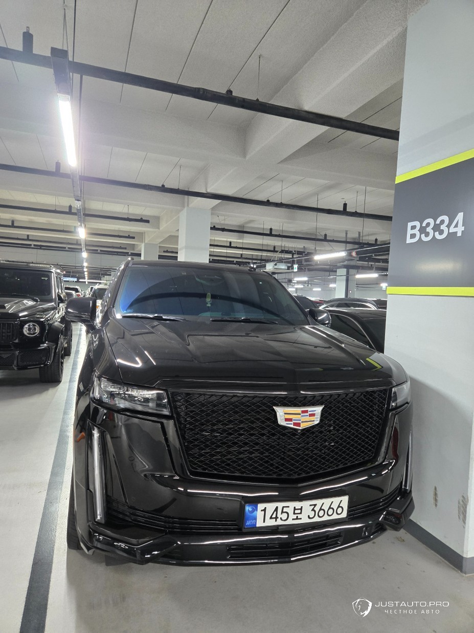 Автомобиль Cadillac Escalade