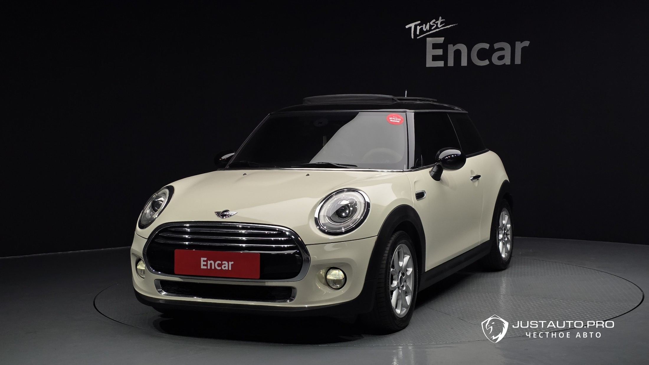 Автомобиль Mini Cooper