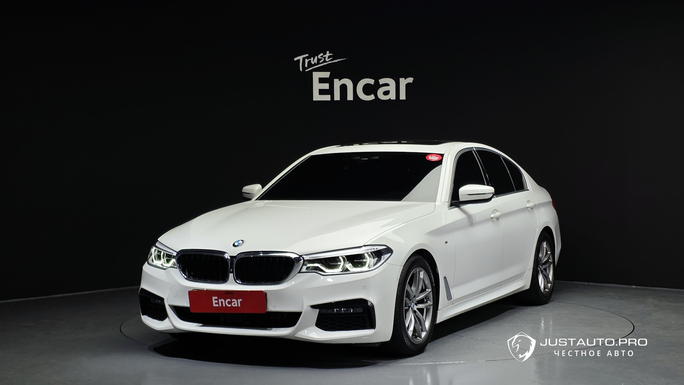 Автомобиль BMW 5-Series