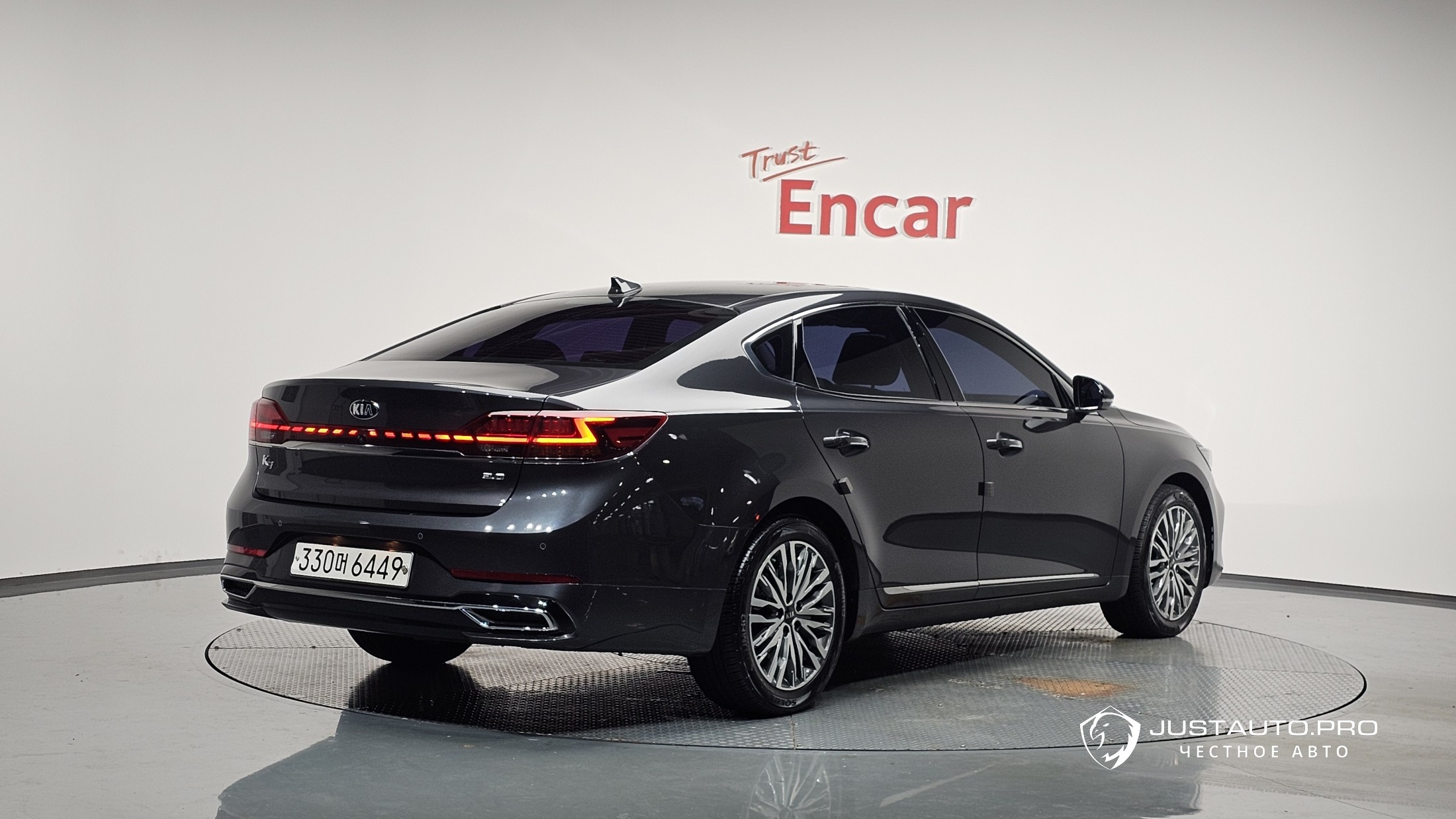 Автомобиль Kia K7