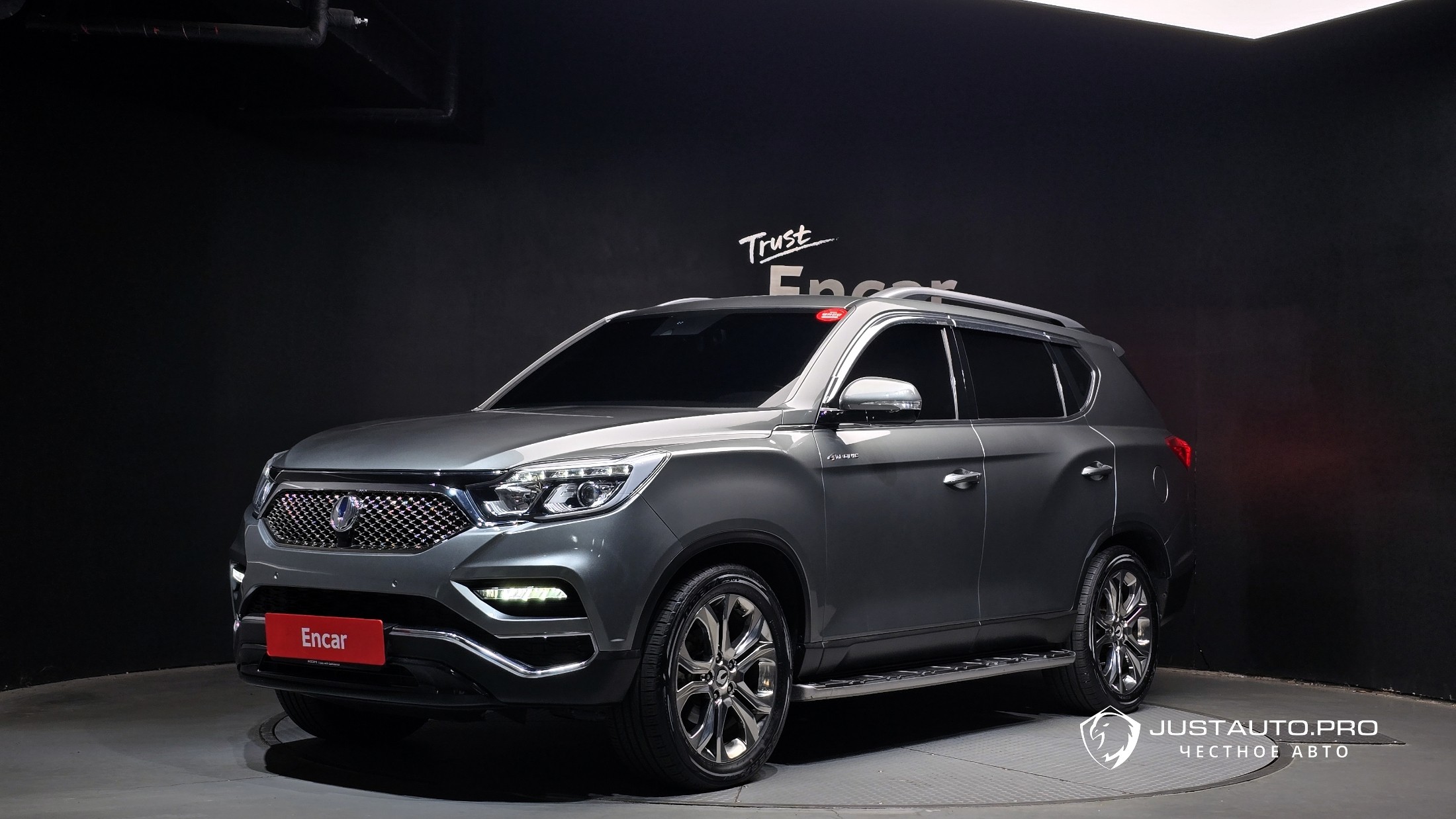 Автомобиль KG_Mobility_Ssangyong Rexton