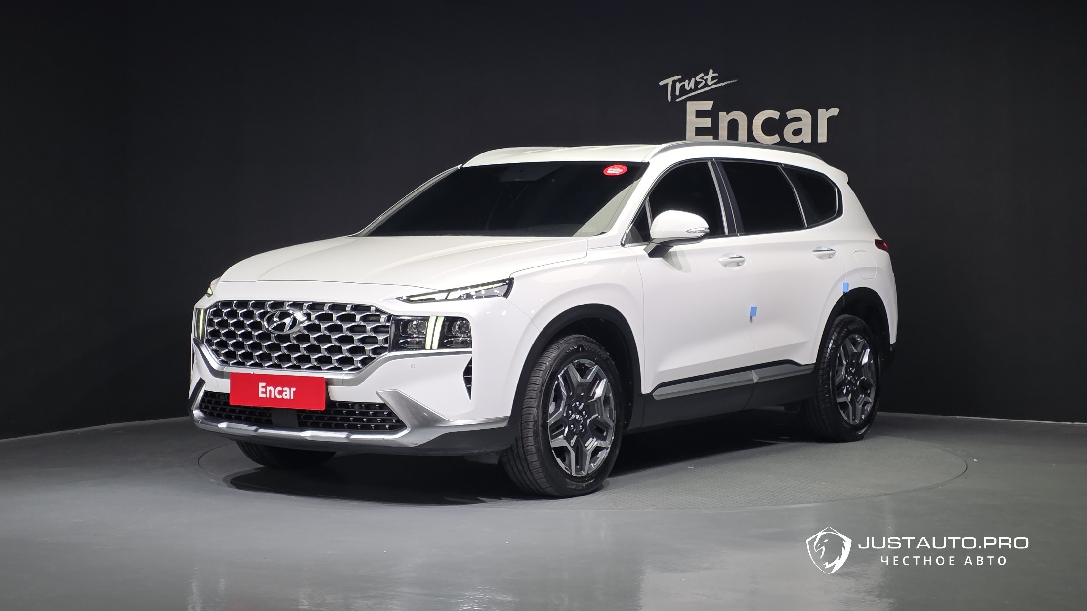 Автомобиль Hyundai Santafe