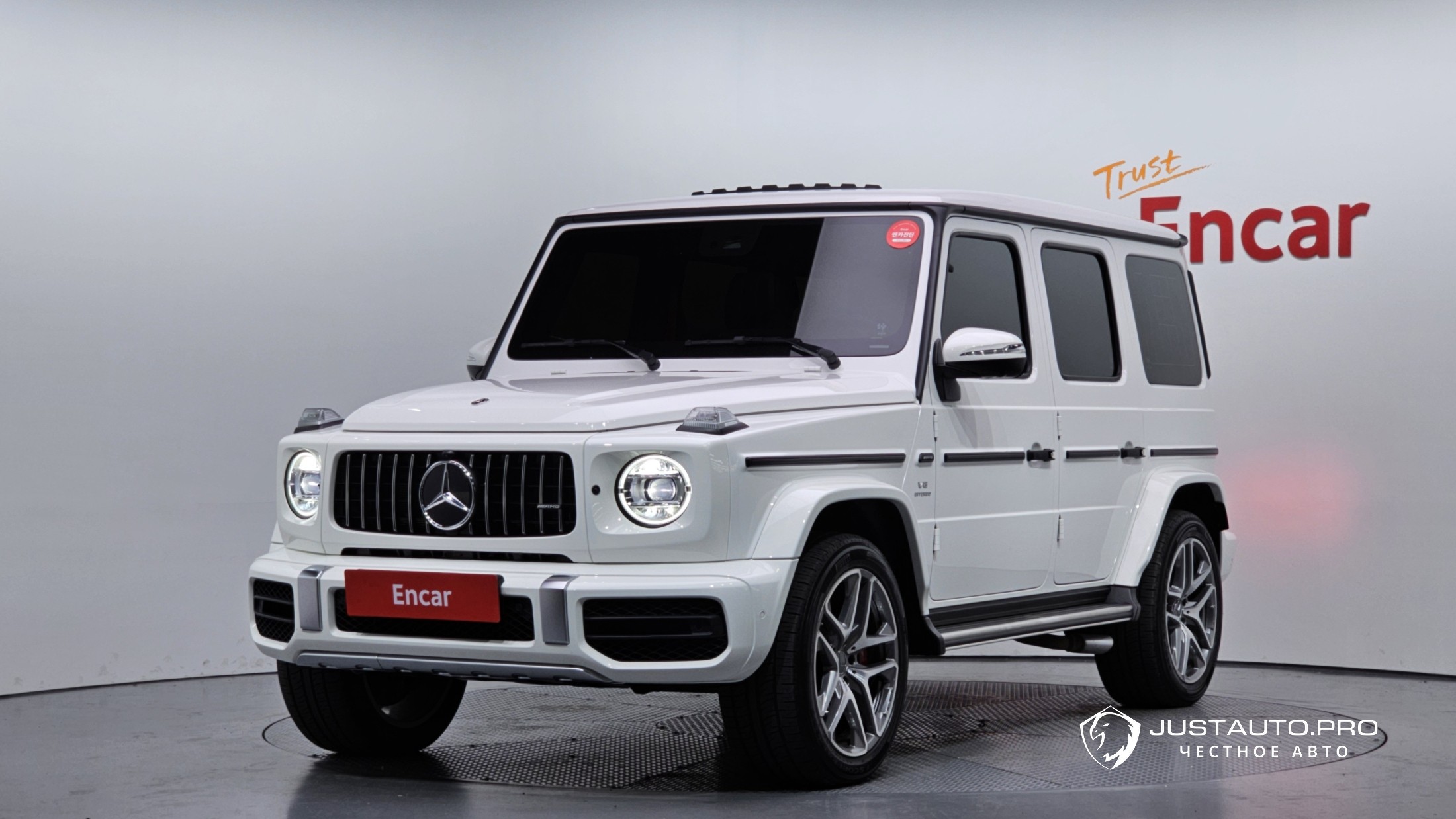 Автомобиль Mercedes-Benz G-Class