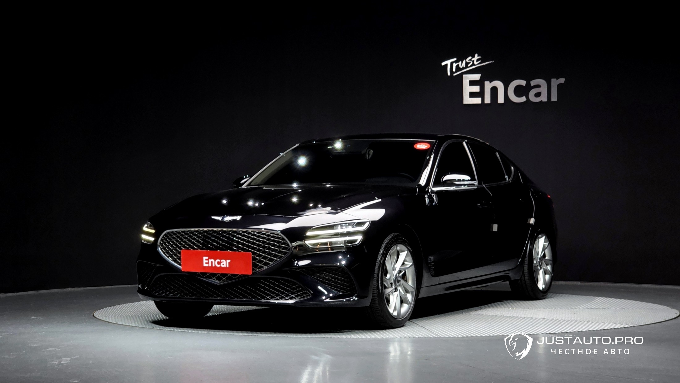 Автомобиль Genesis G70