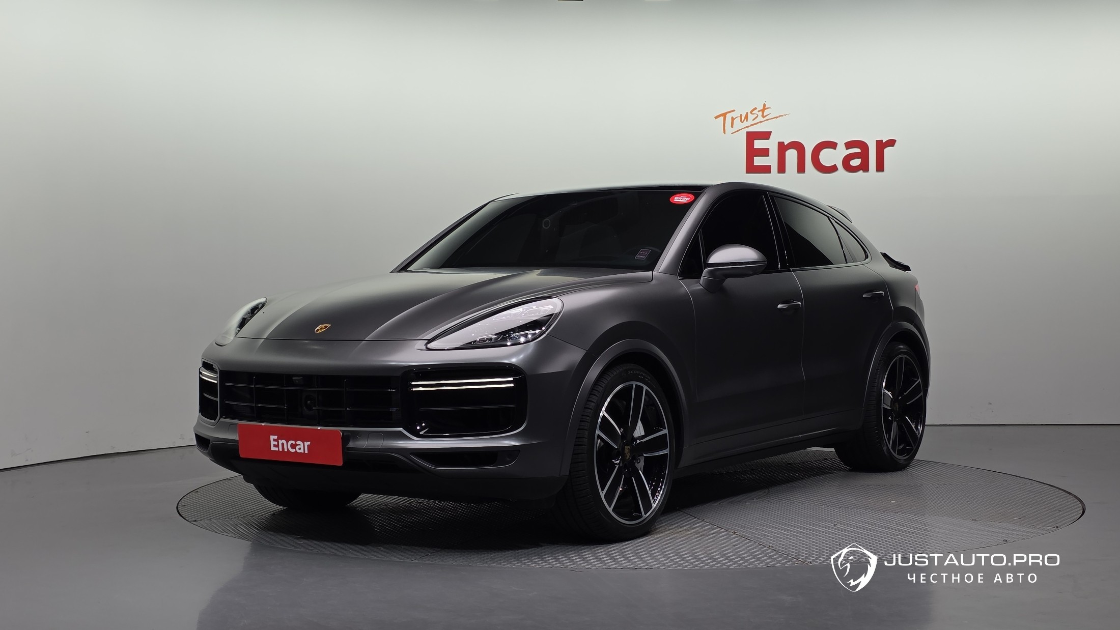 Автомобиль Porsche Cayenne