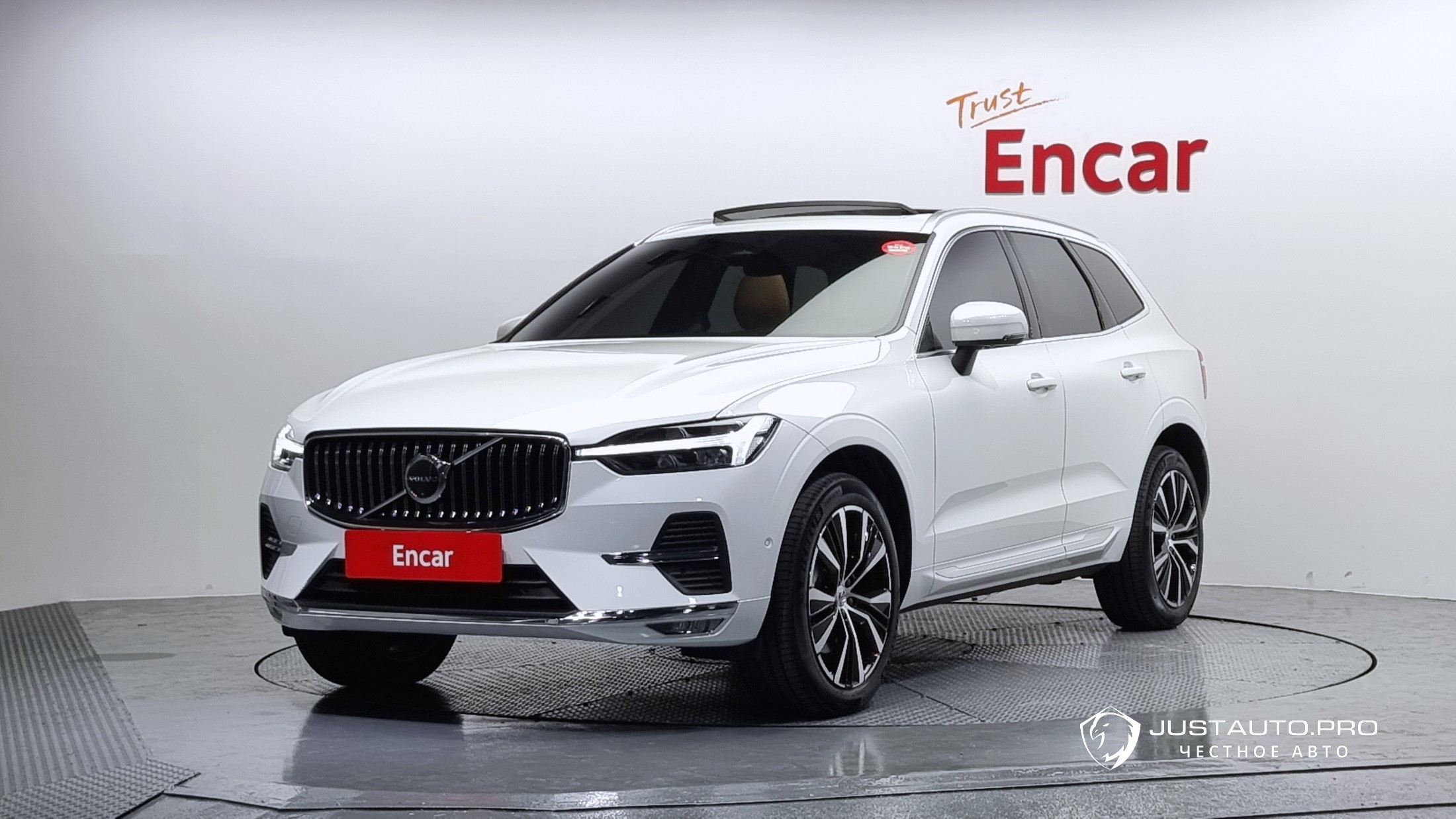 Автомобиль Volvo XC60