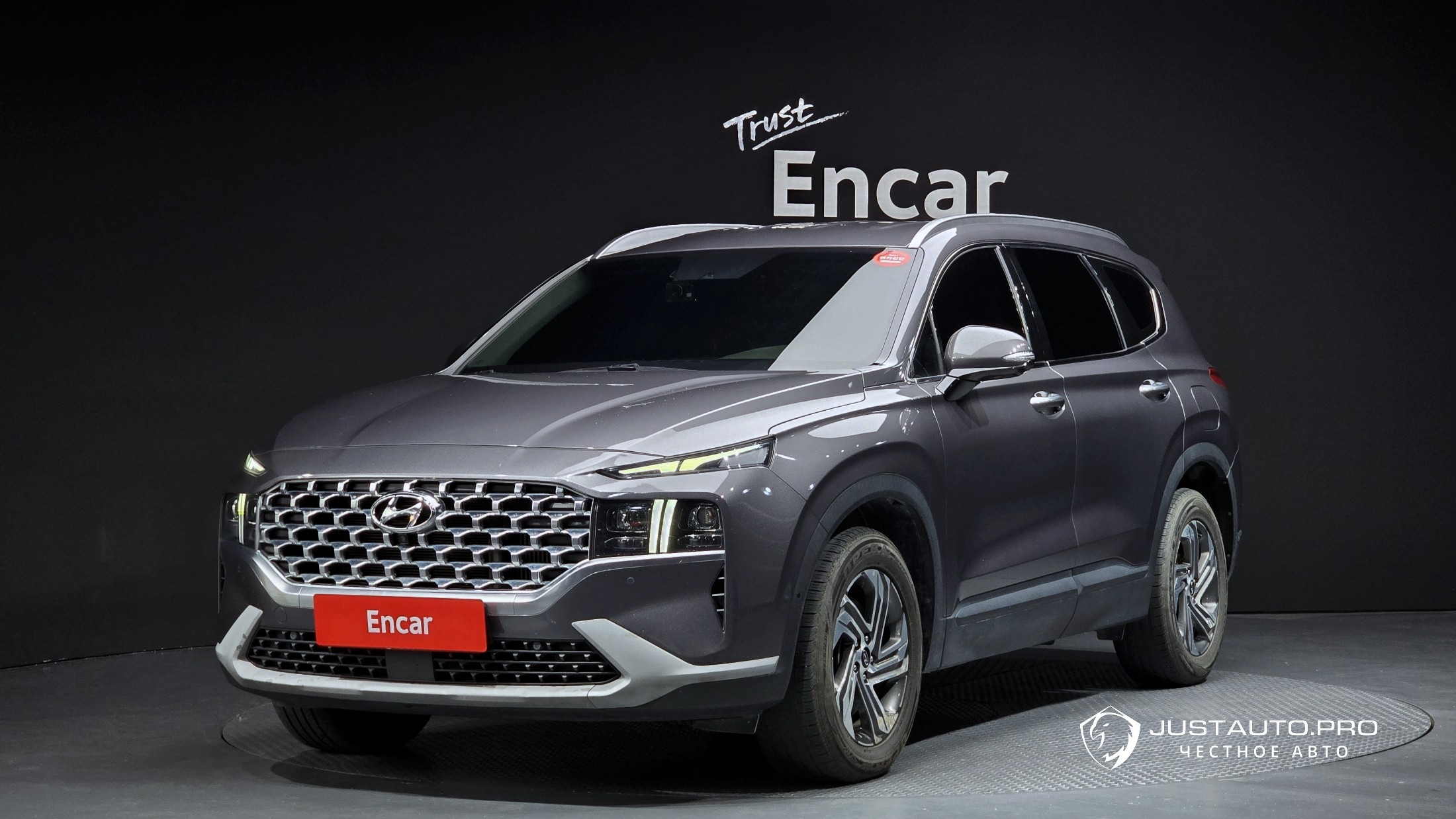 Автомобиль Hyundai Santafe