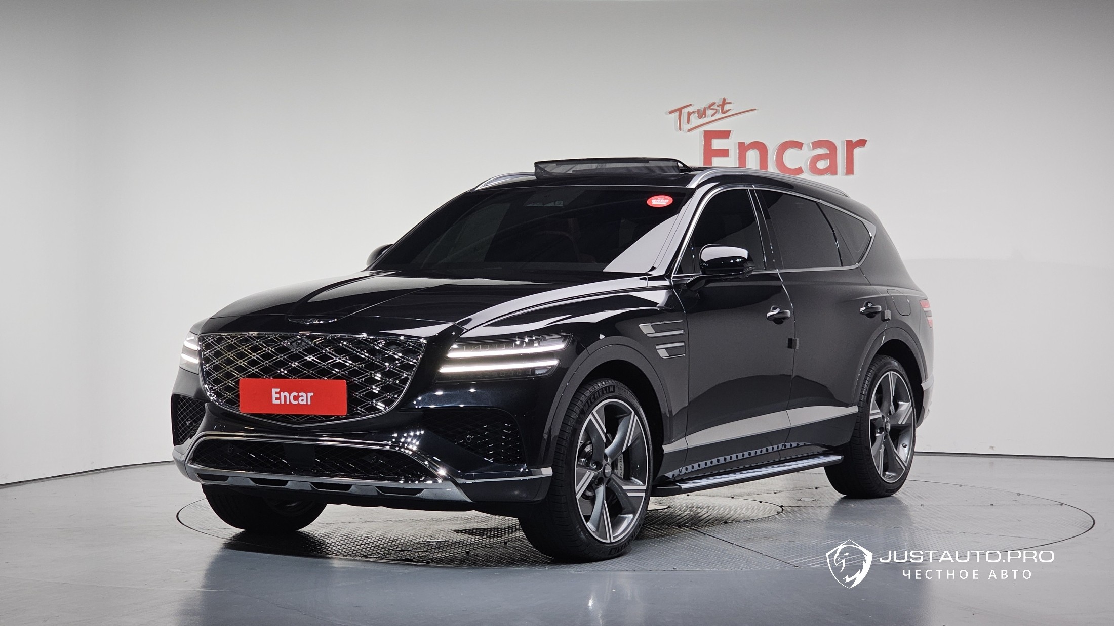 Автомобиль Genesis GV80