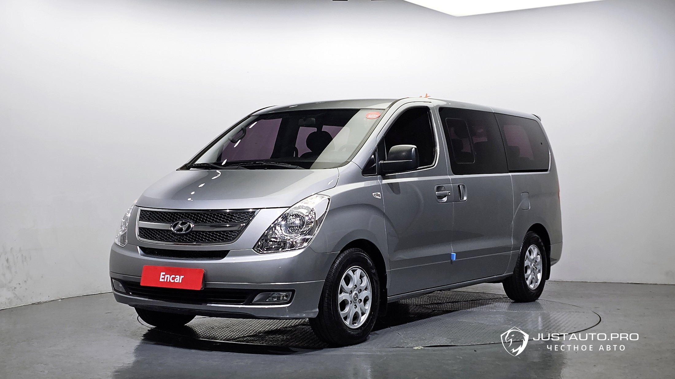 Автомобиль Hyundai Starex