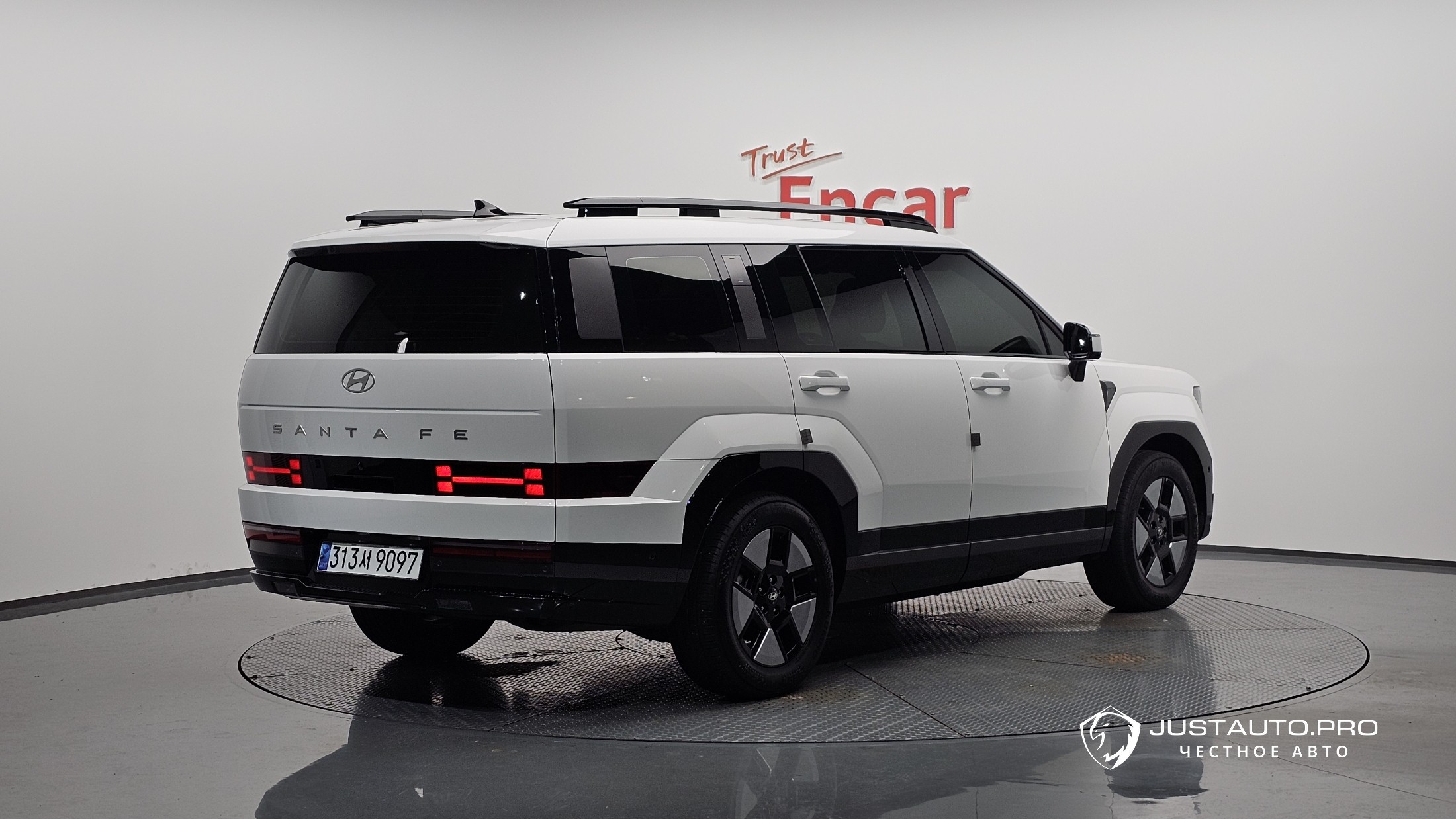 Автомобиль Hyundai Santafe