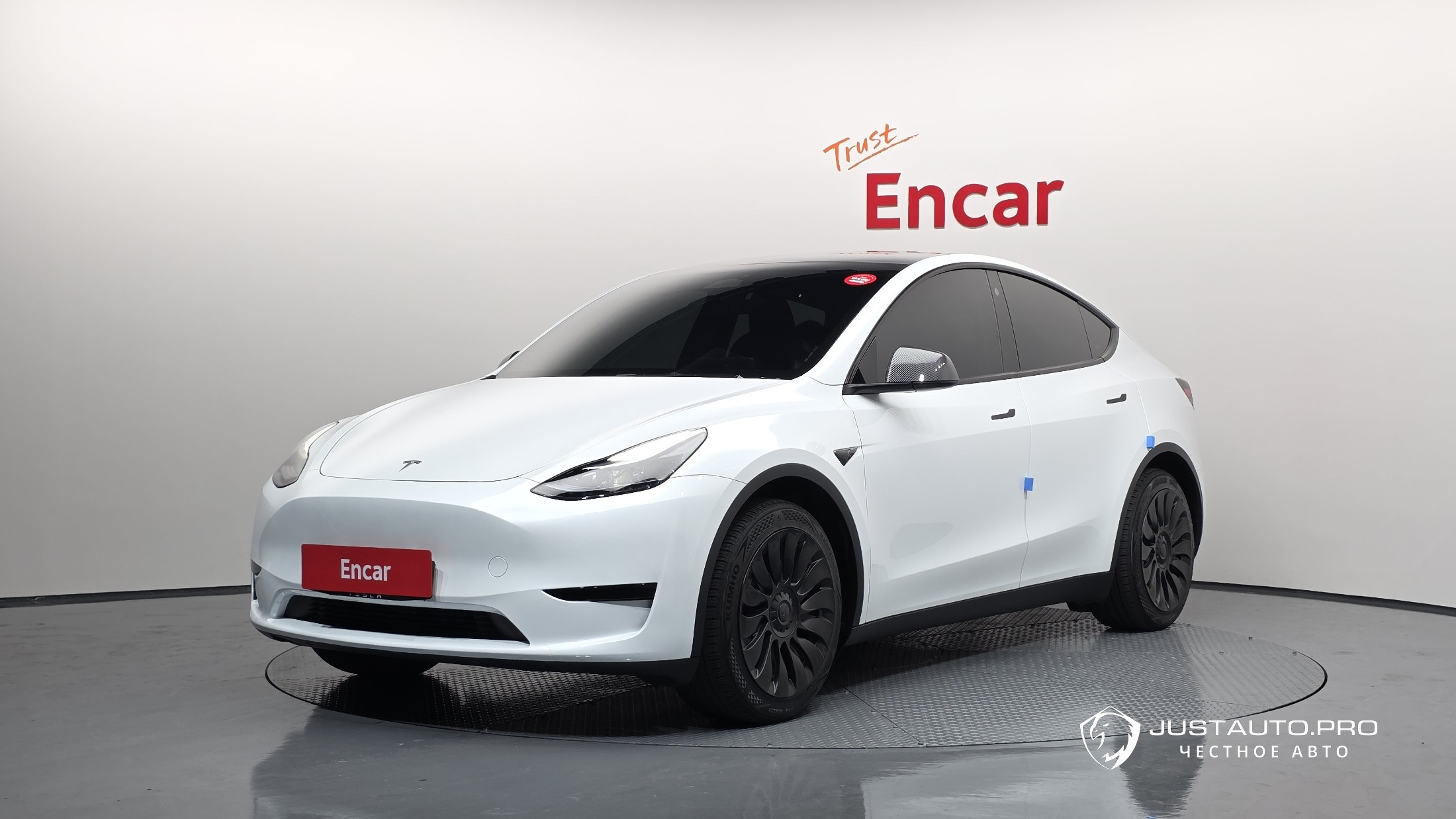 Автомобиль Tesla Model Y