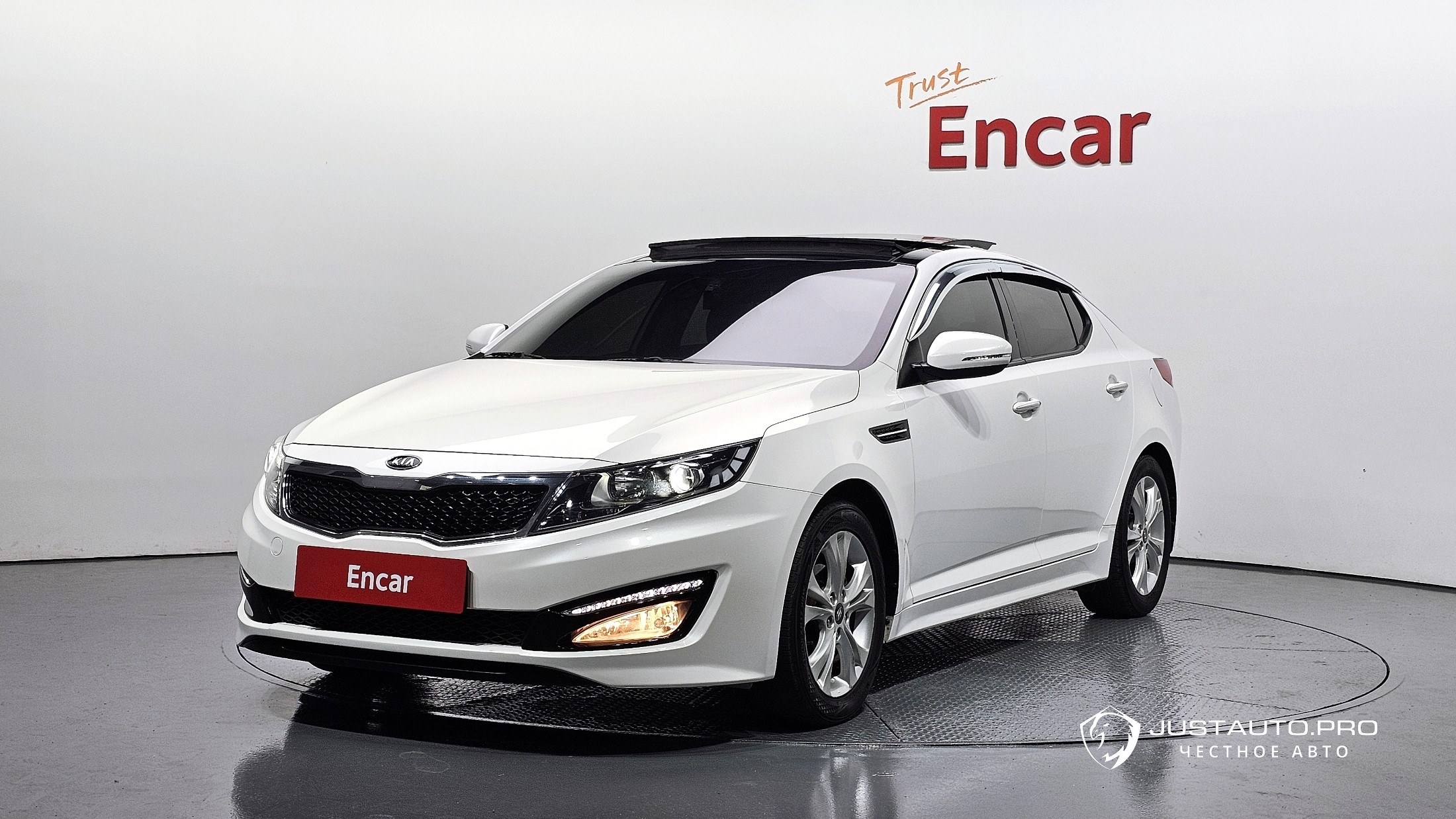 Автомобиль Kia K5