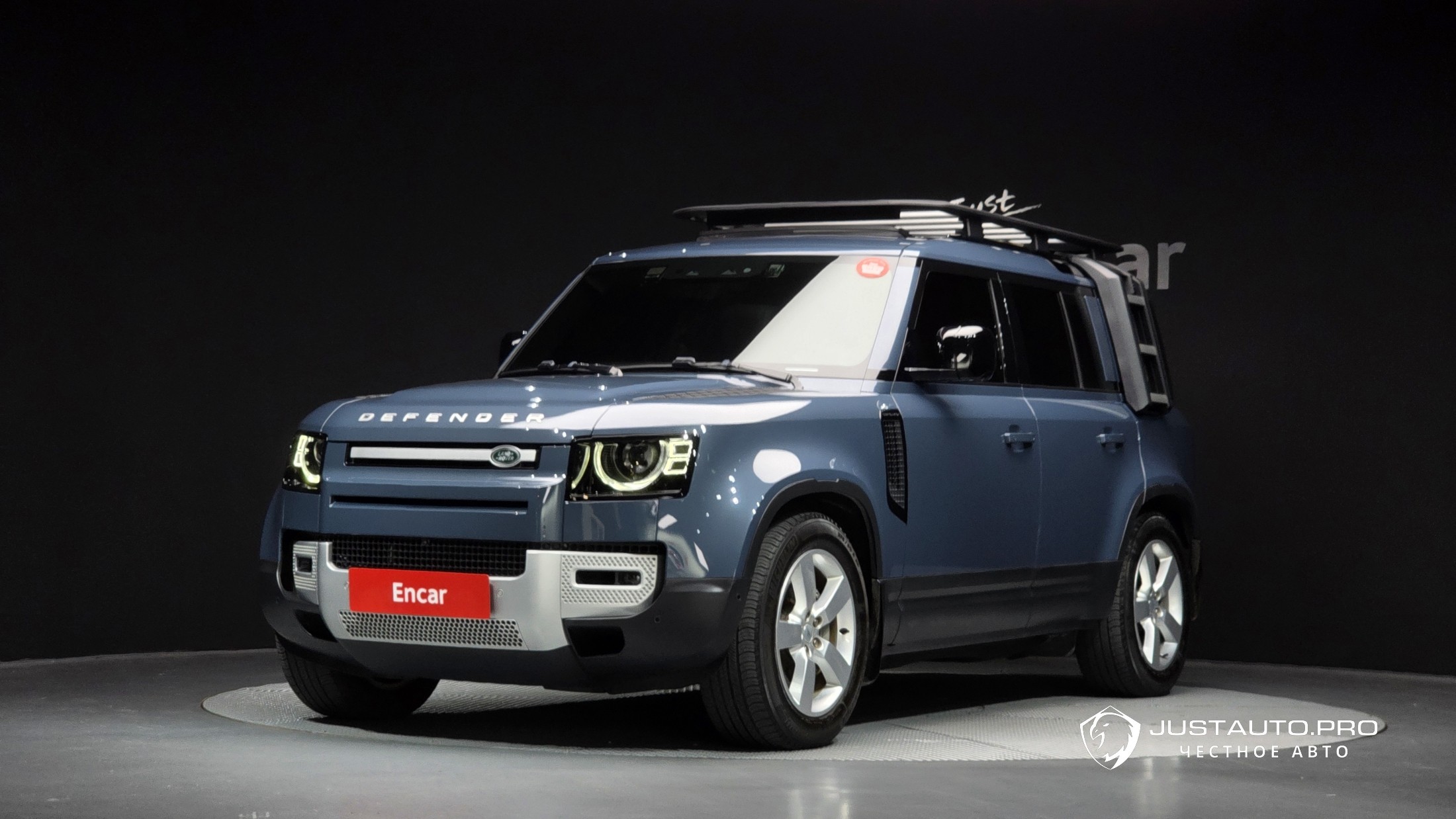 Автомобиль Land Rover Defender