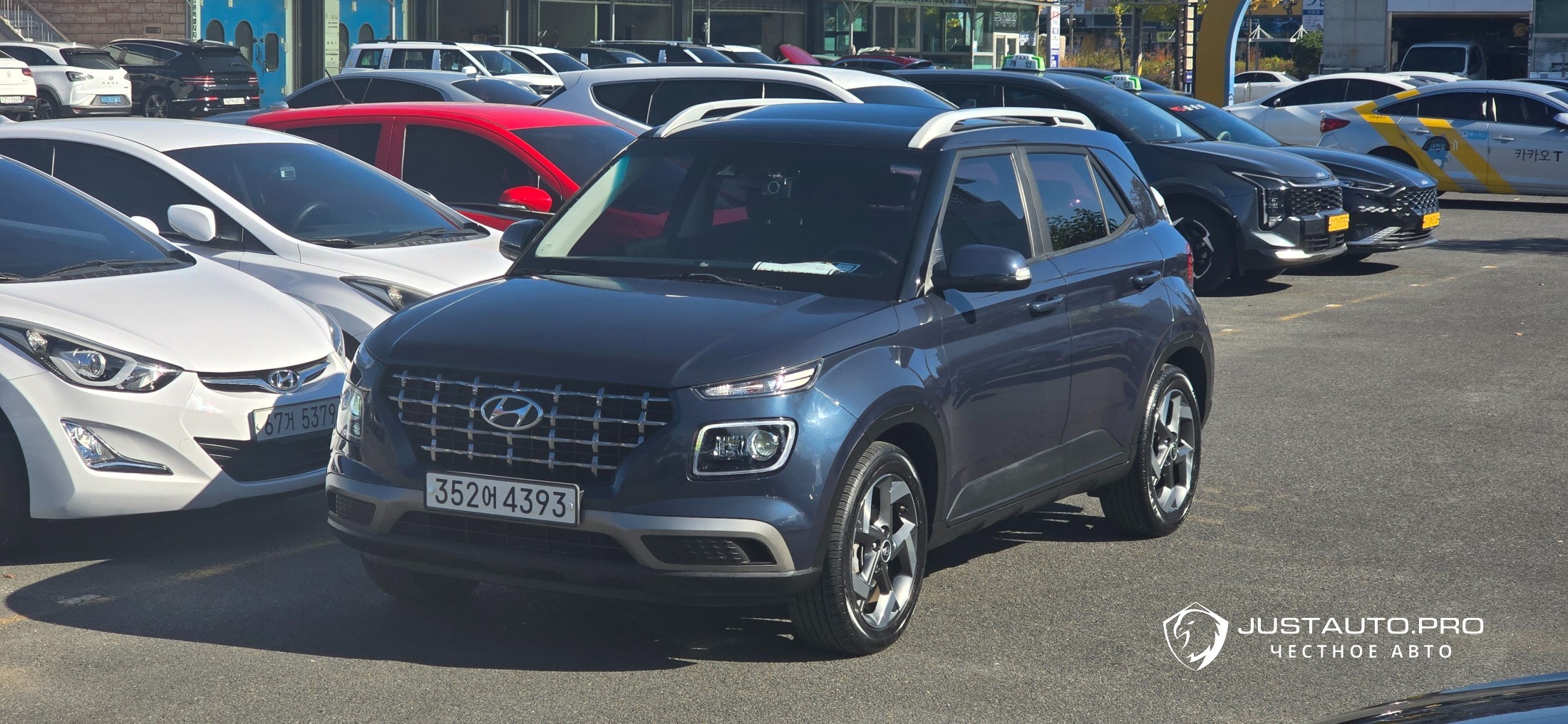 Автомобиль Hyundai Venue