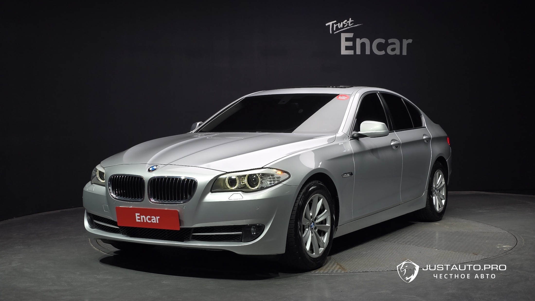 Автомобиль BMW 5-Series