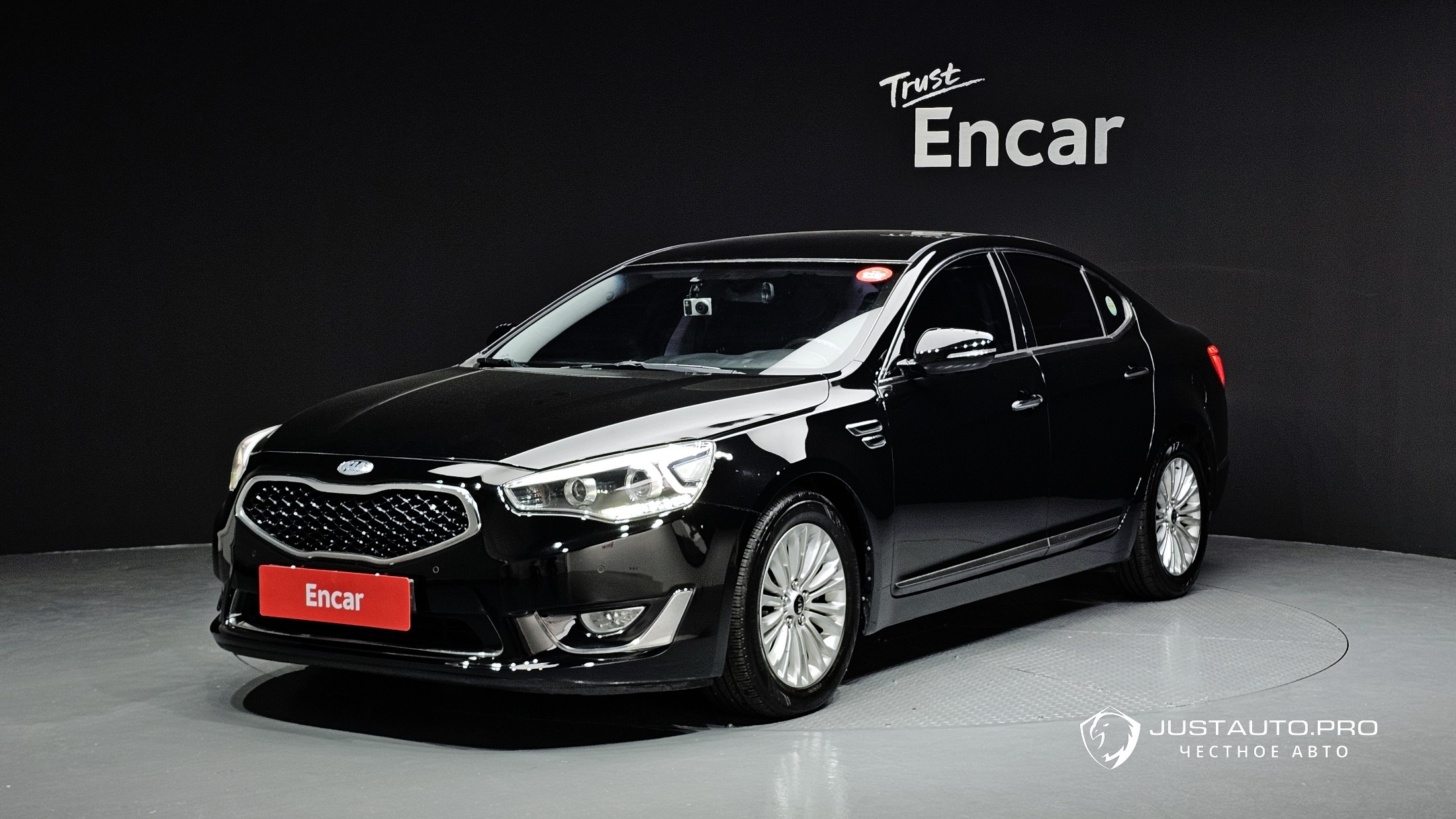 Автомобиль Kia K7