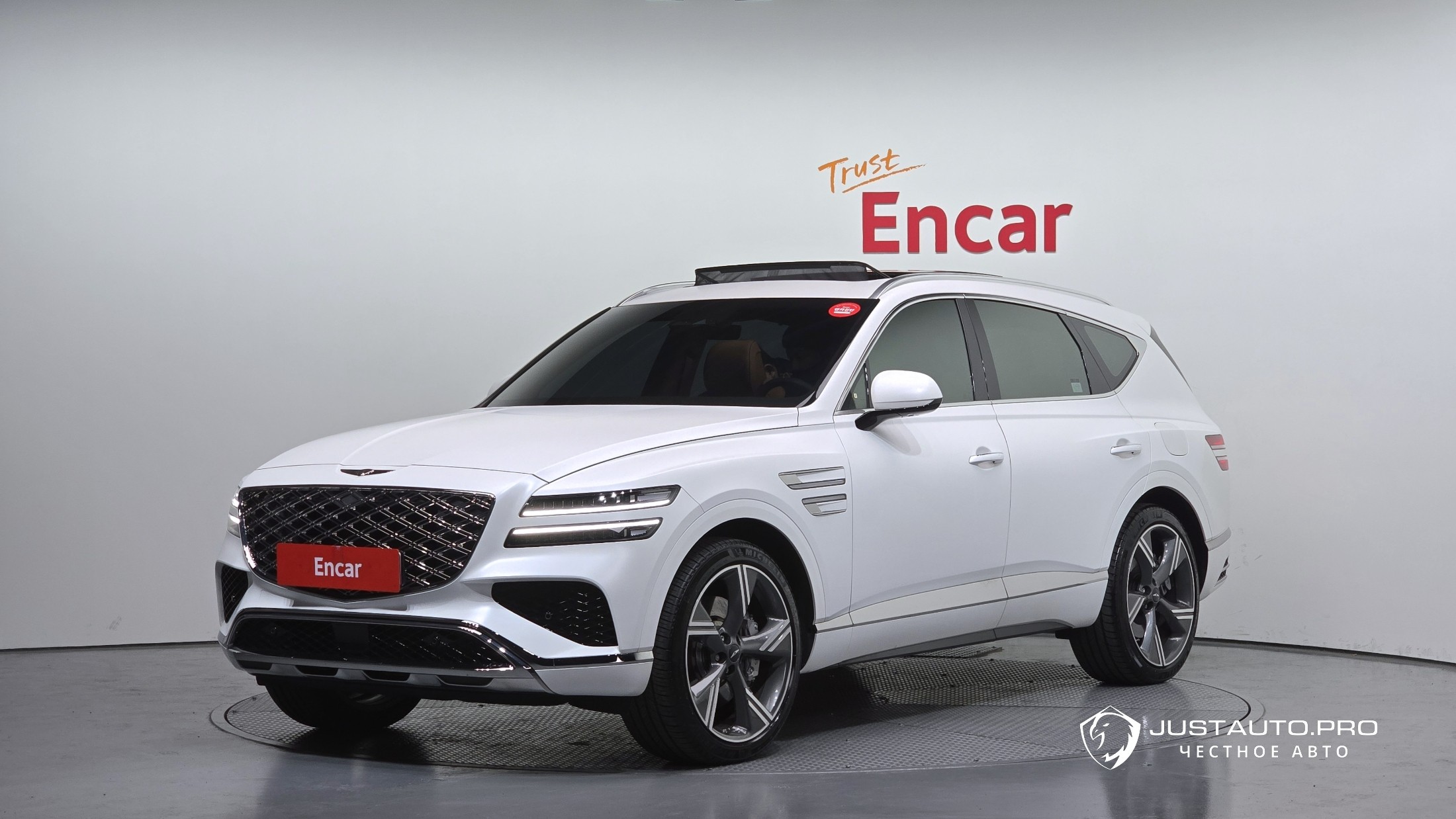 Автомобиль Genesis GV80