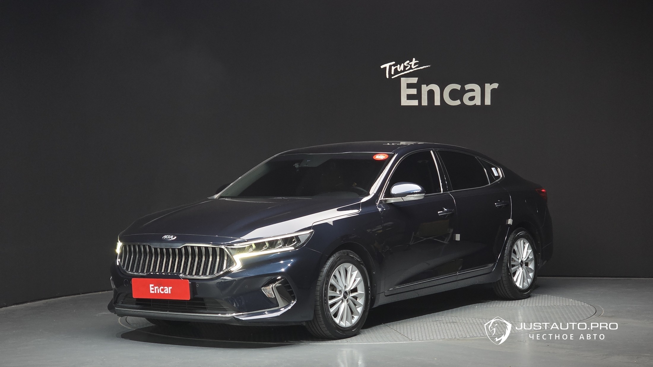 Автомобиль Kia K7