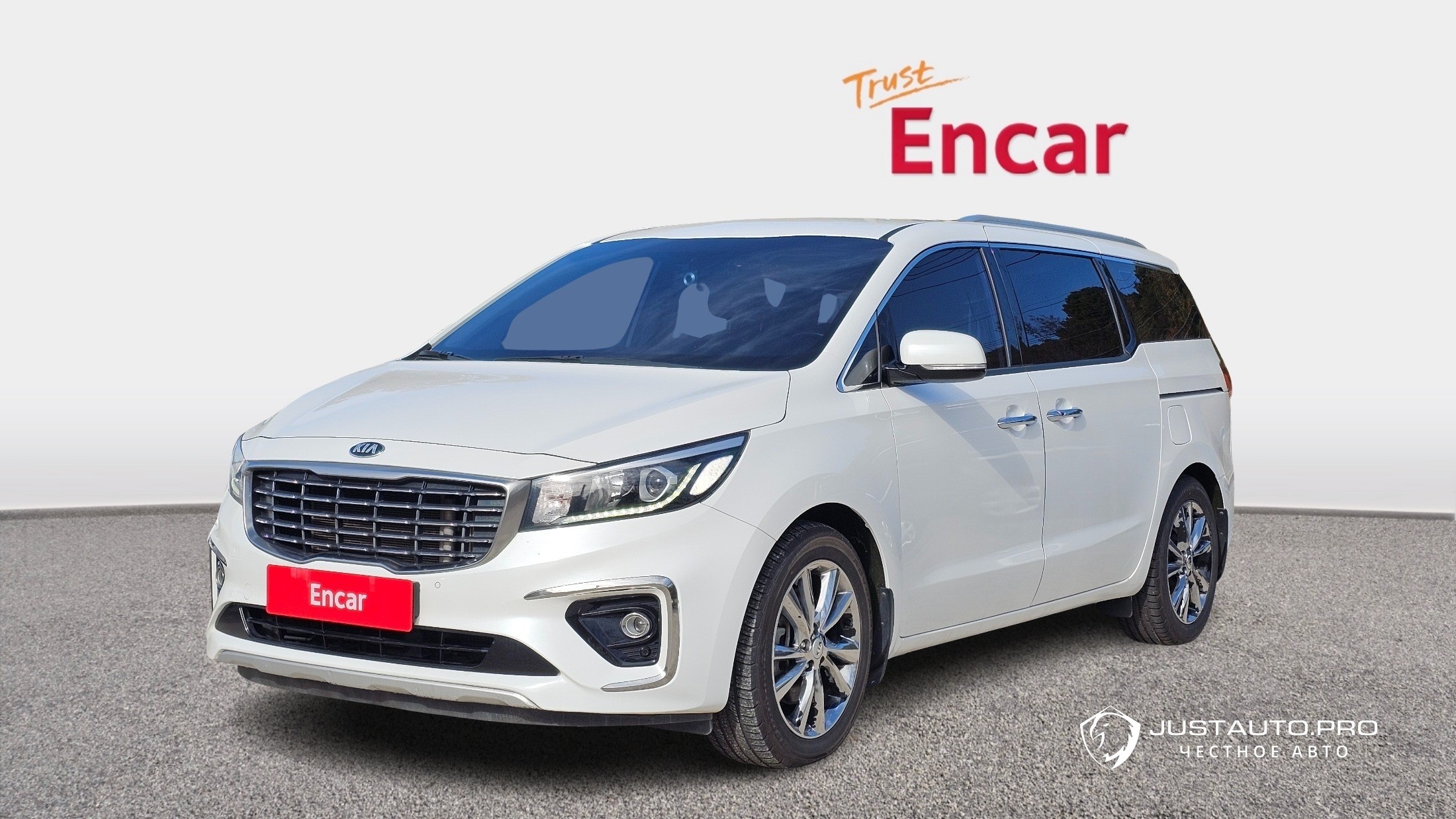 Автомобиль Kia Canival