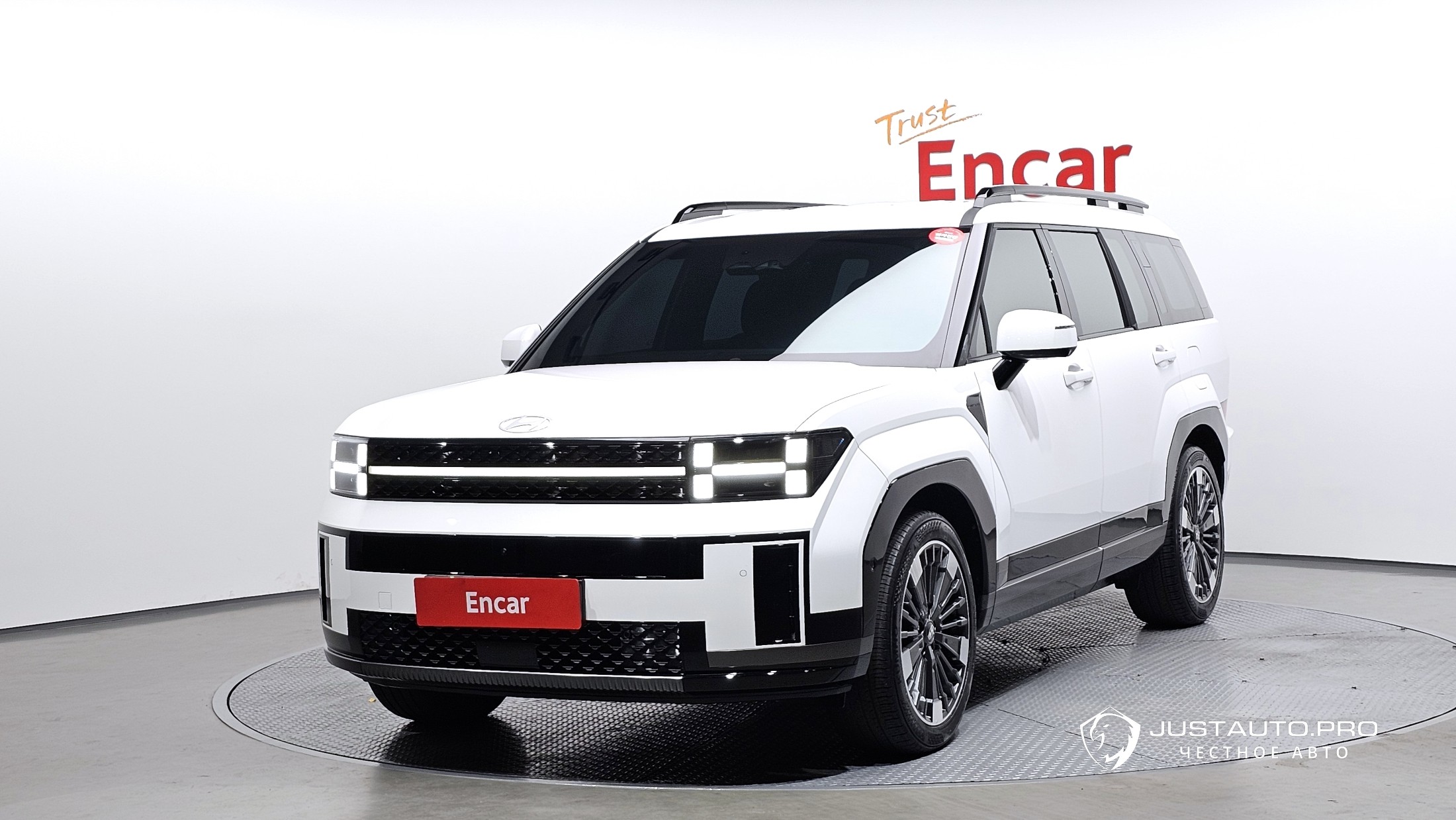 Автомобиль Hyundai Santafe