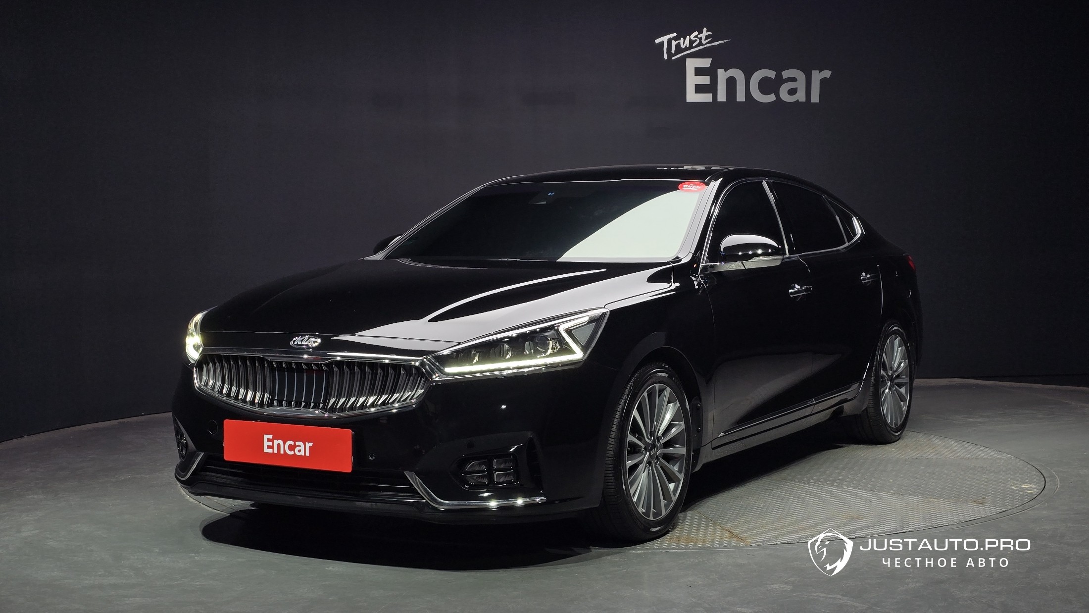 Автомобиль Kia K7