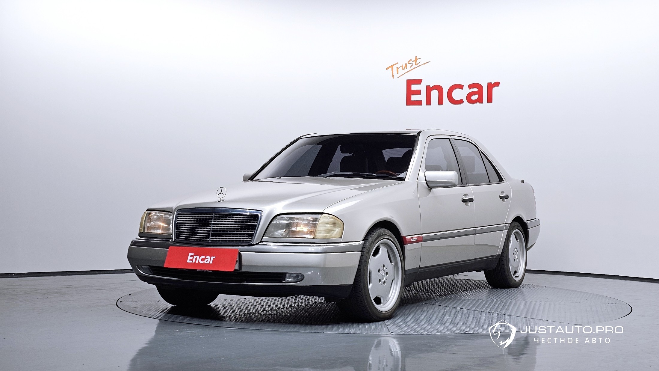 Автомобиль Mercedes-Benz C-Class