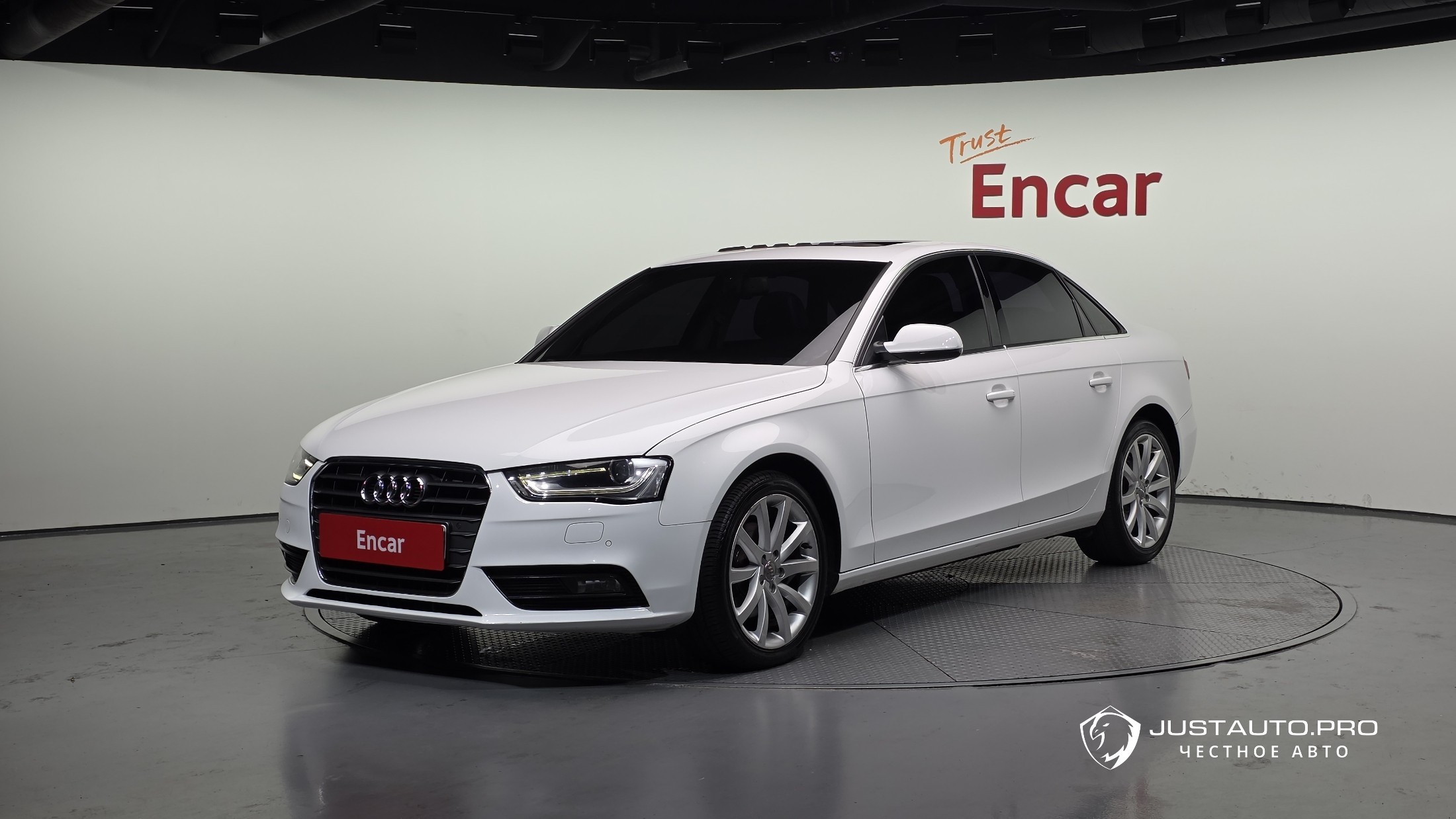 Автомобиль Audi A4