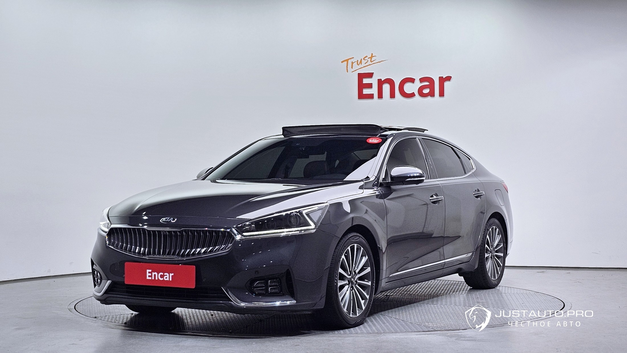 Автомобиль Kia K7