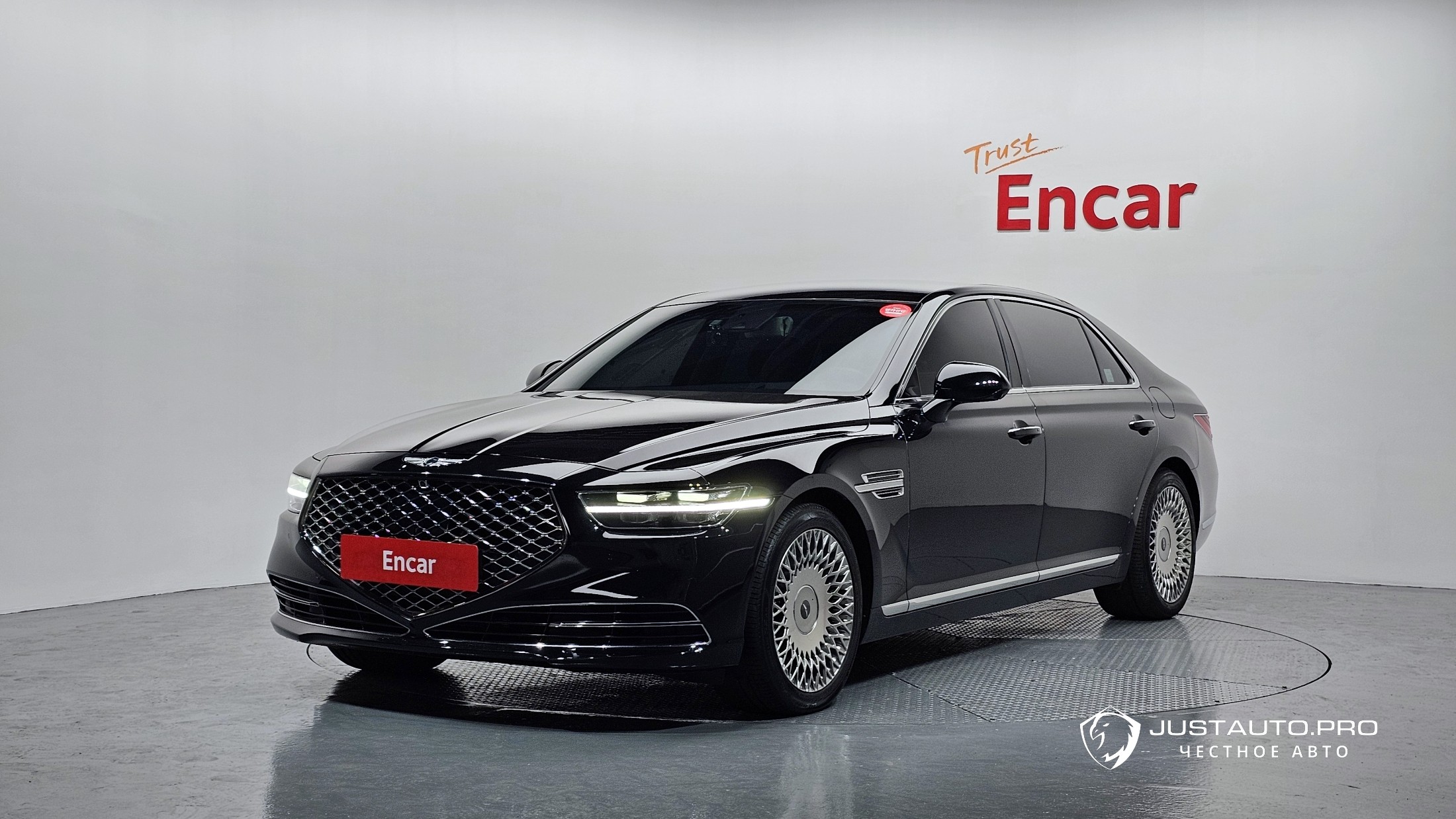 Автомобиль Genesis G90