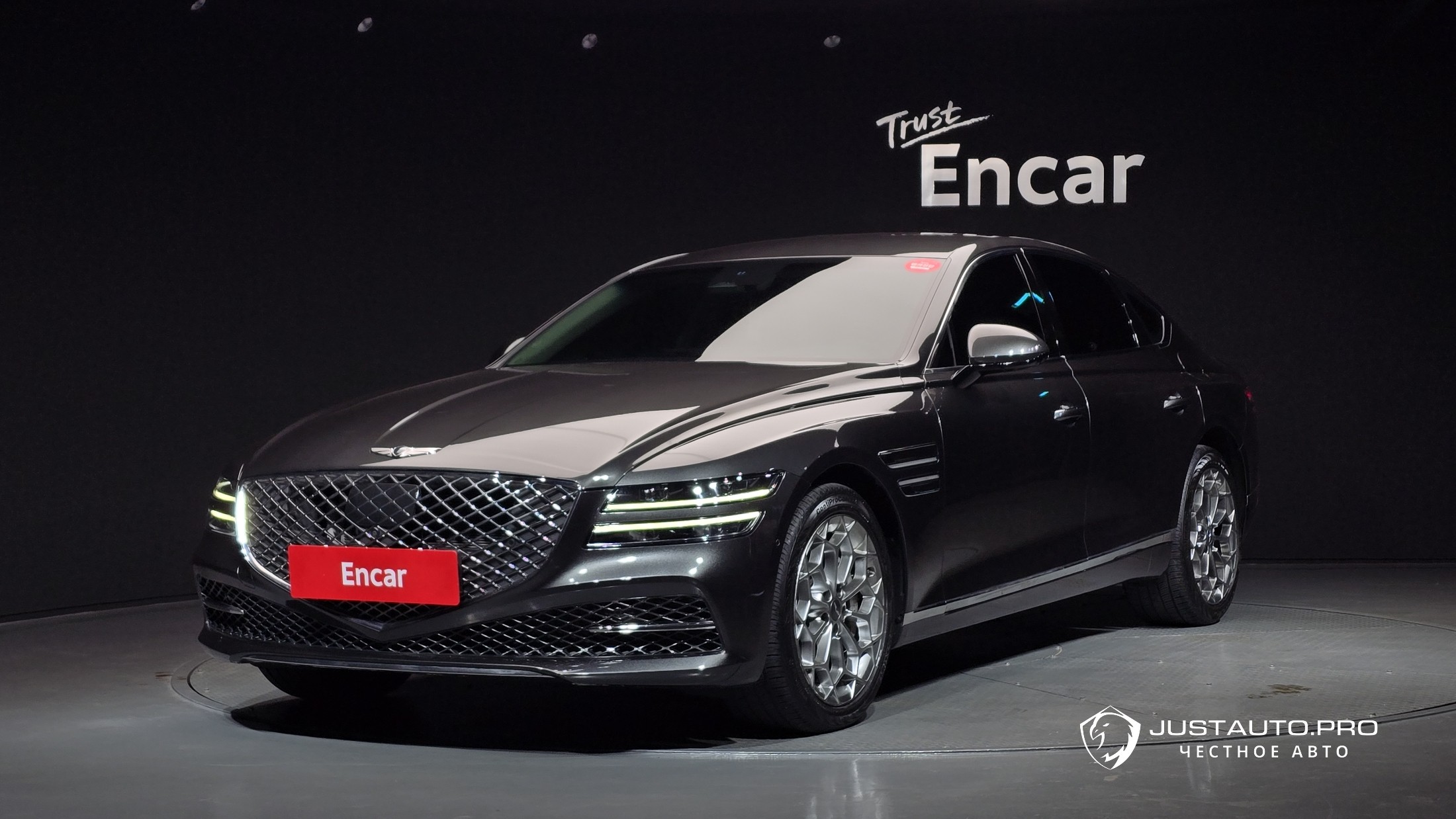 Автомобиль Genesis G80