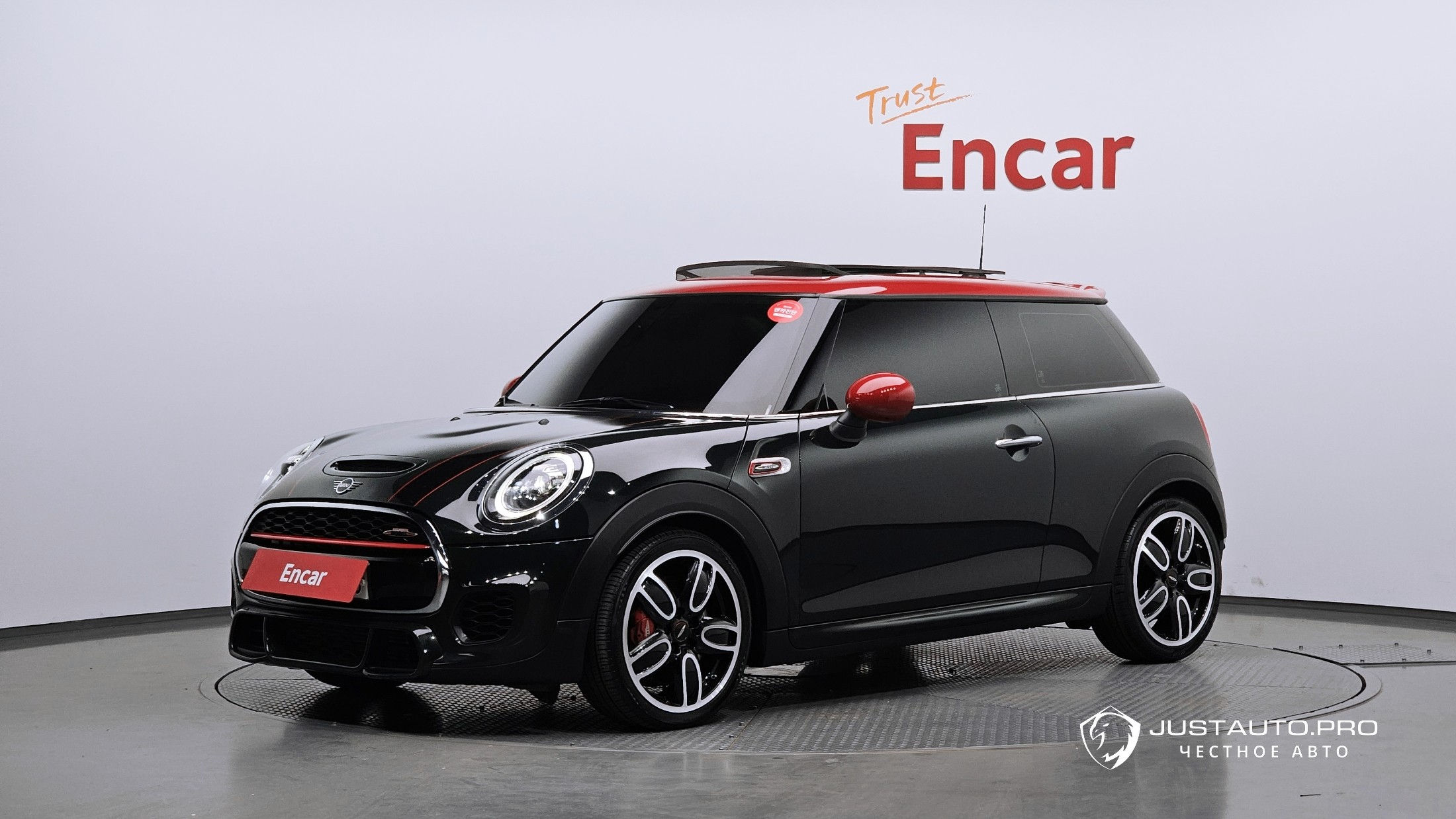 Автомобиль Mini Cooper