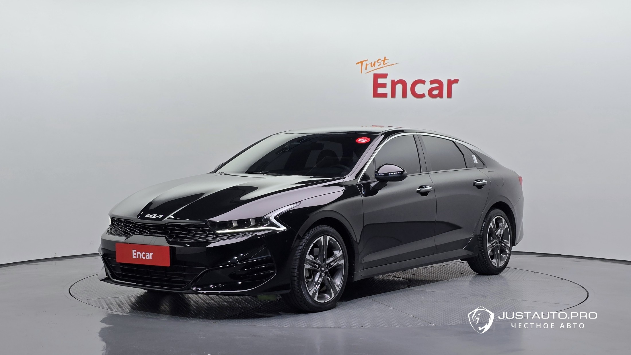 Автомобиль Kia K5
