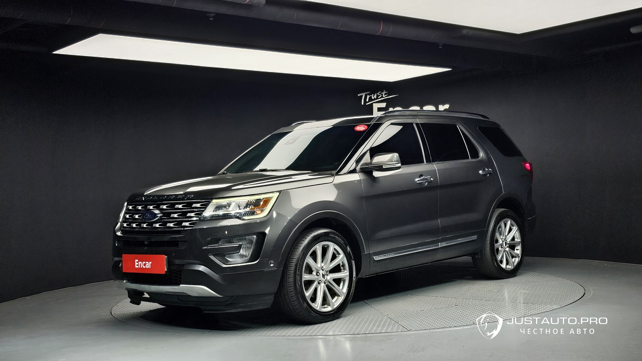 Автомобиль Ford Explorer