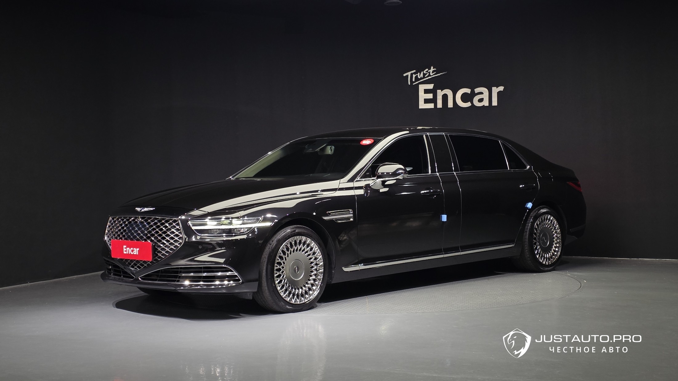 Автомобиль Genesis G90