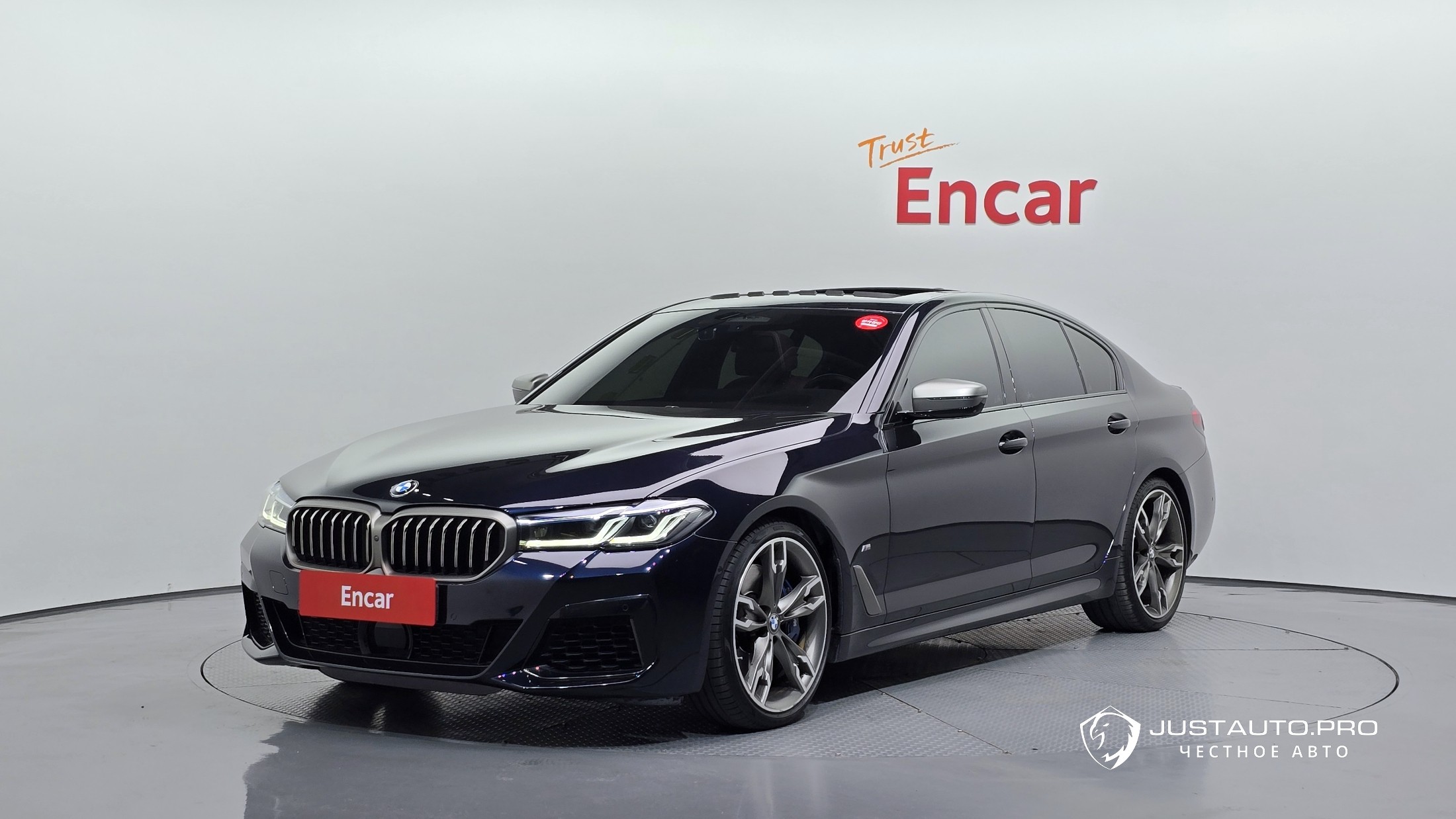 Автомобиль BMW 5-Series