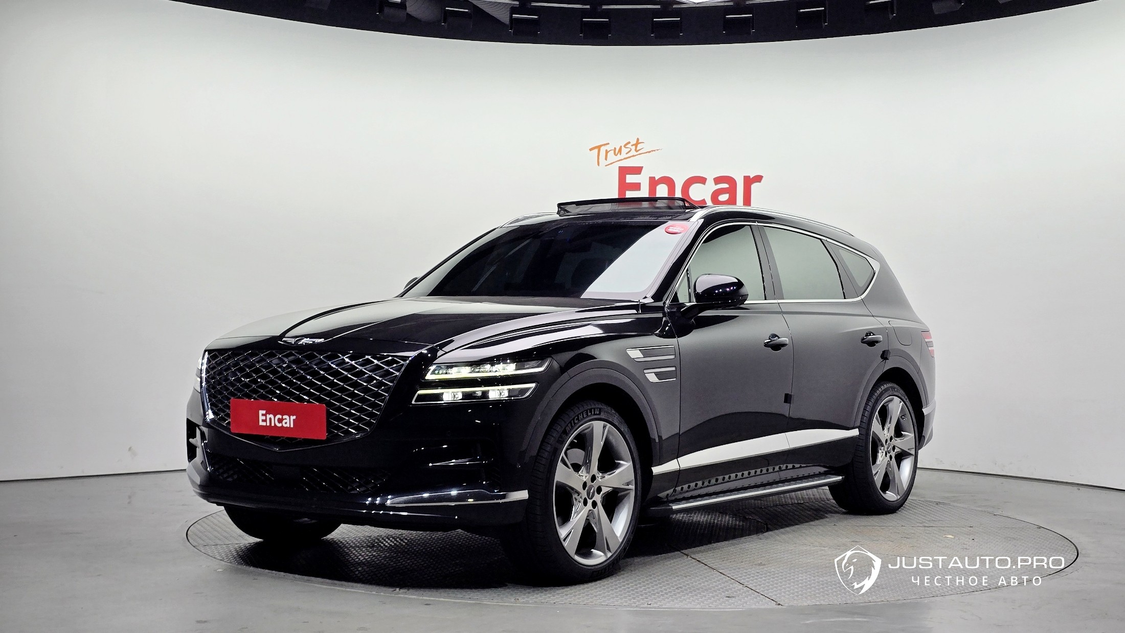 Автомобиль Genesis GV80