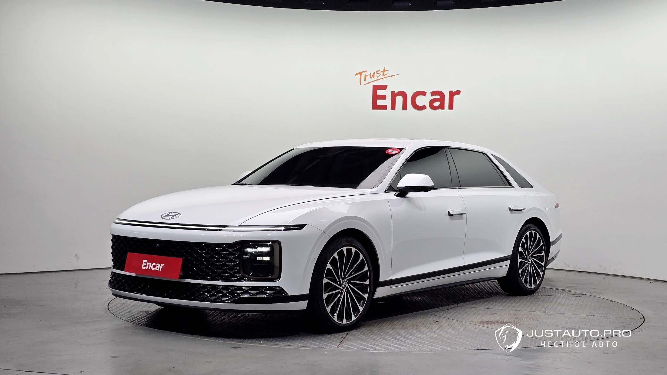 Автомобиль Hyundai Grandeur