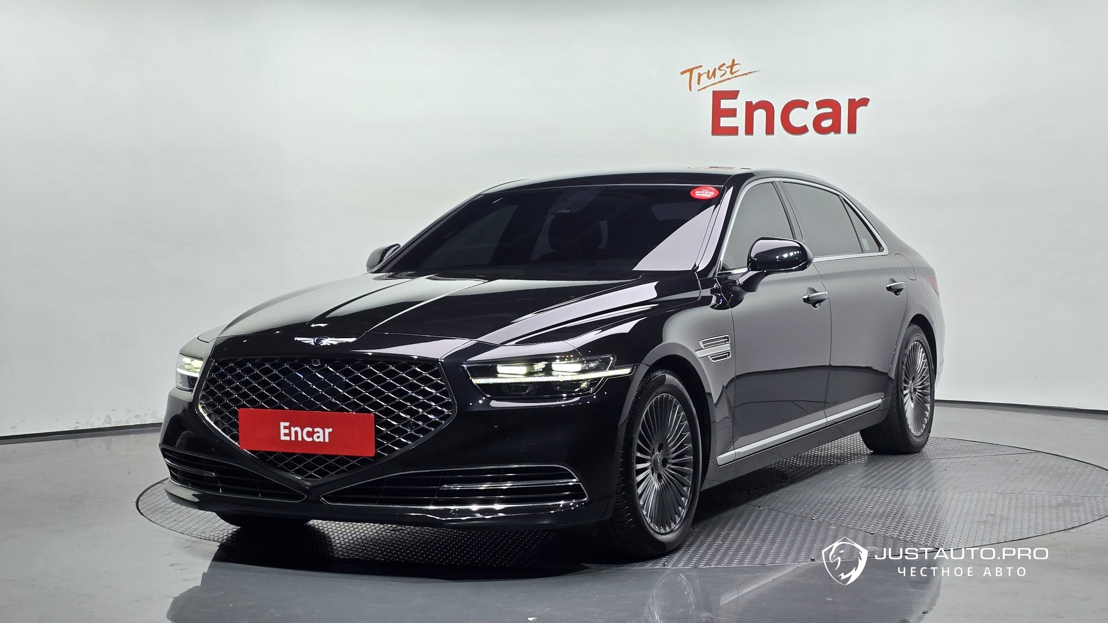 Автомобиль Genesis G90