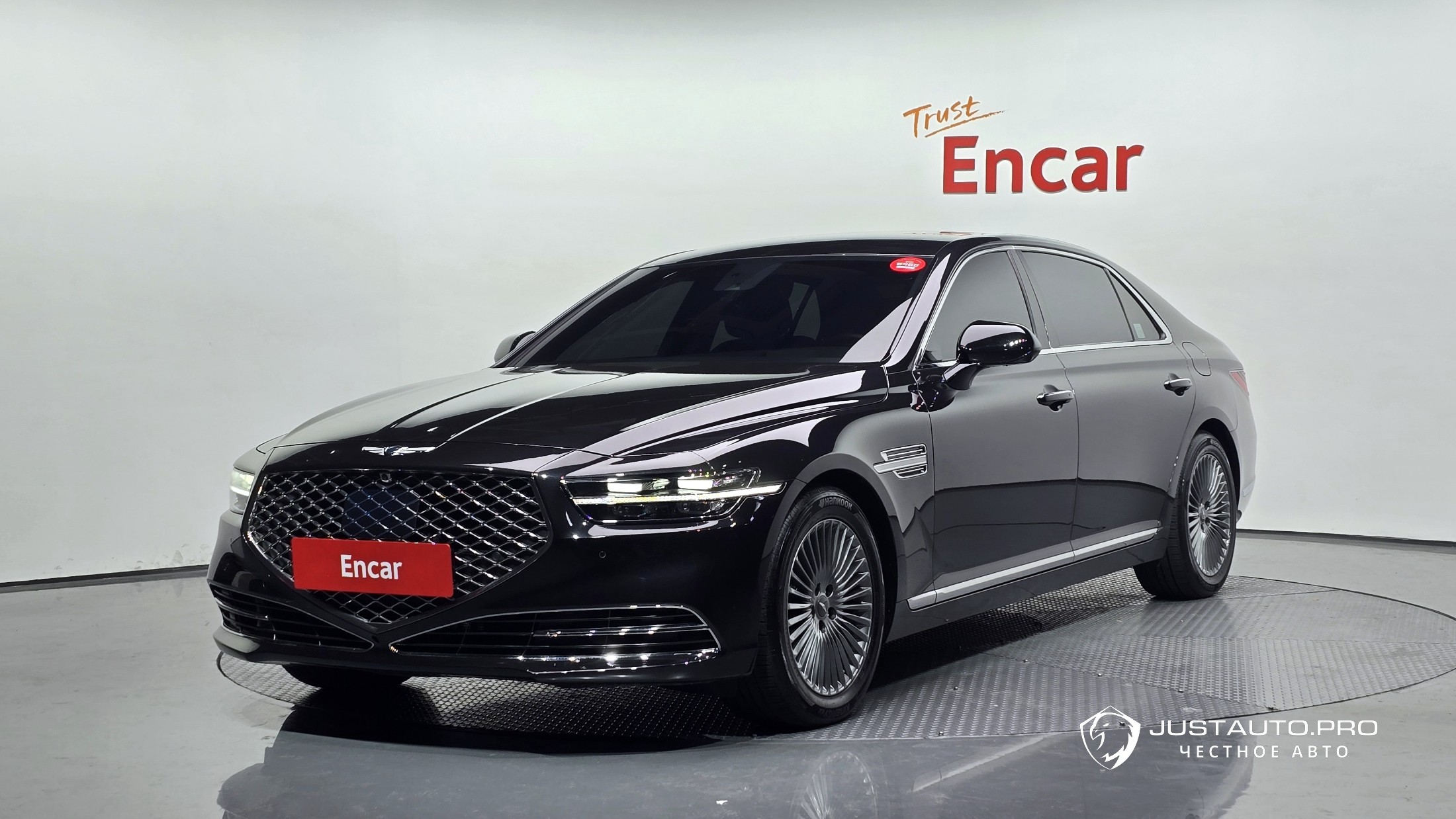 Автомобиль Genesis G90