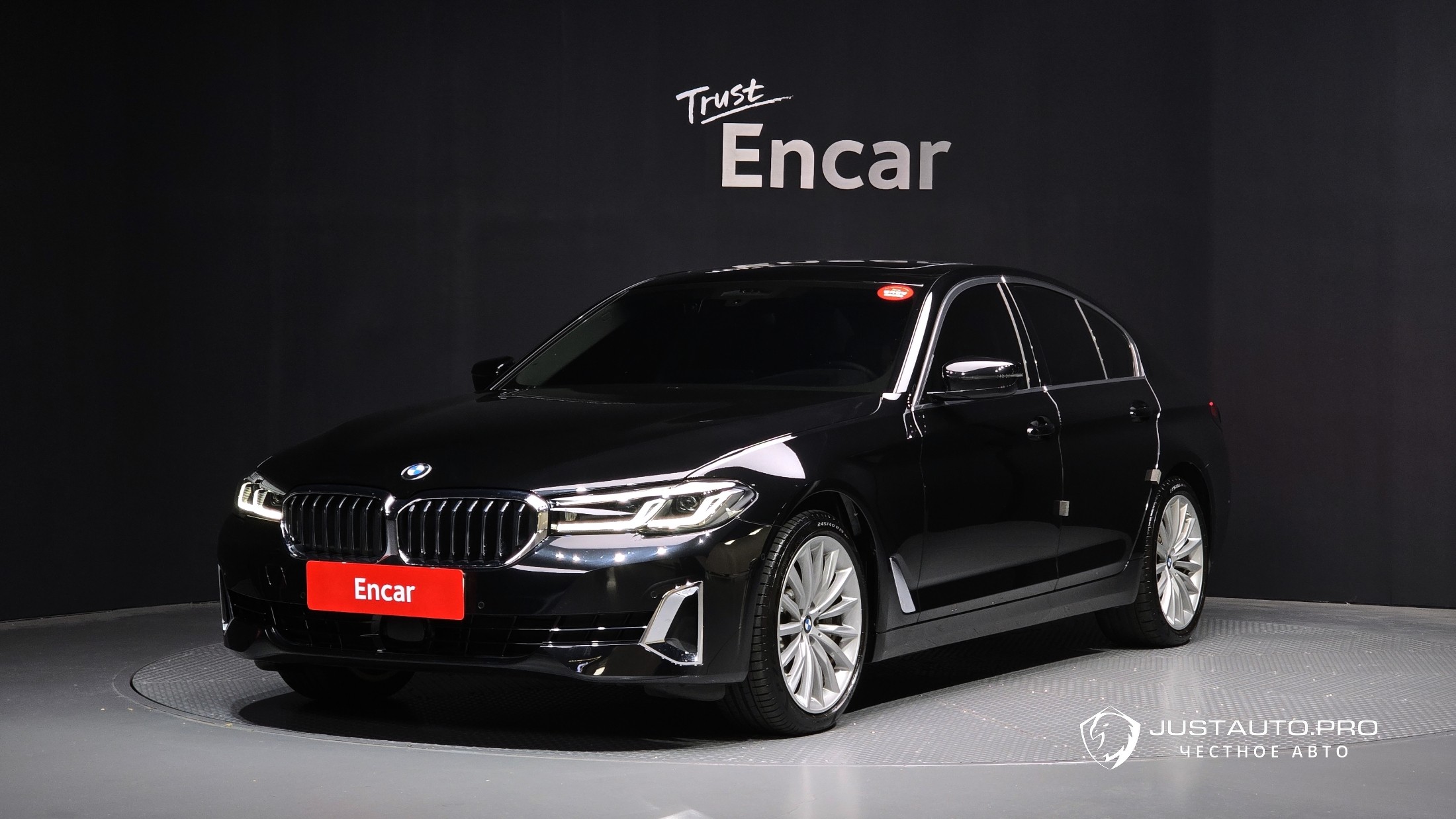 Автомобиль BMW 5-Series