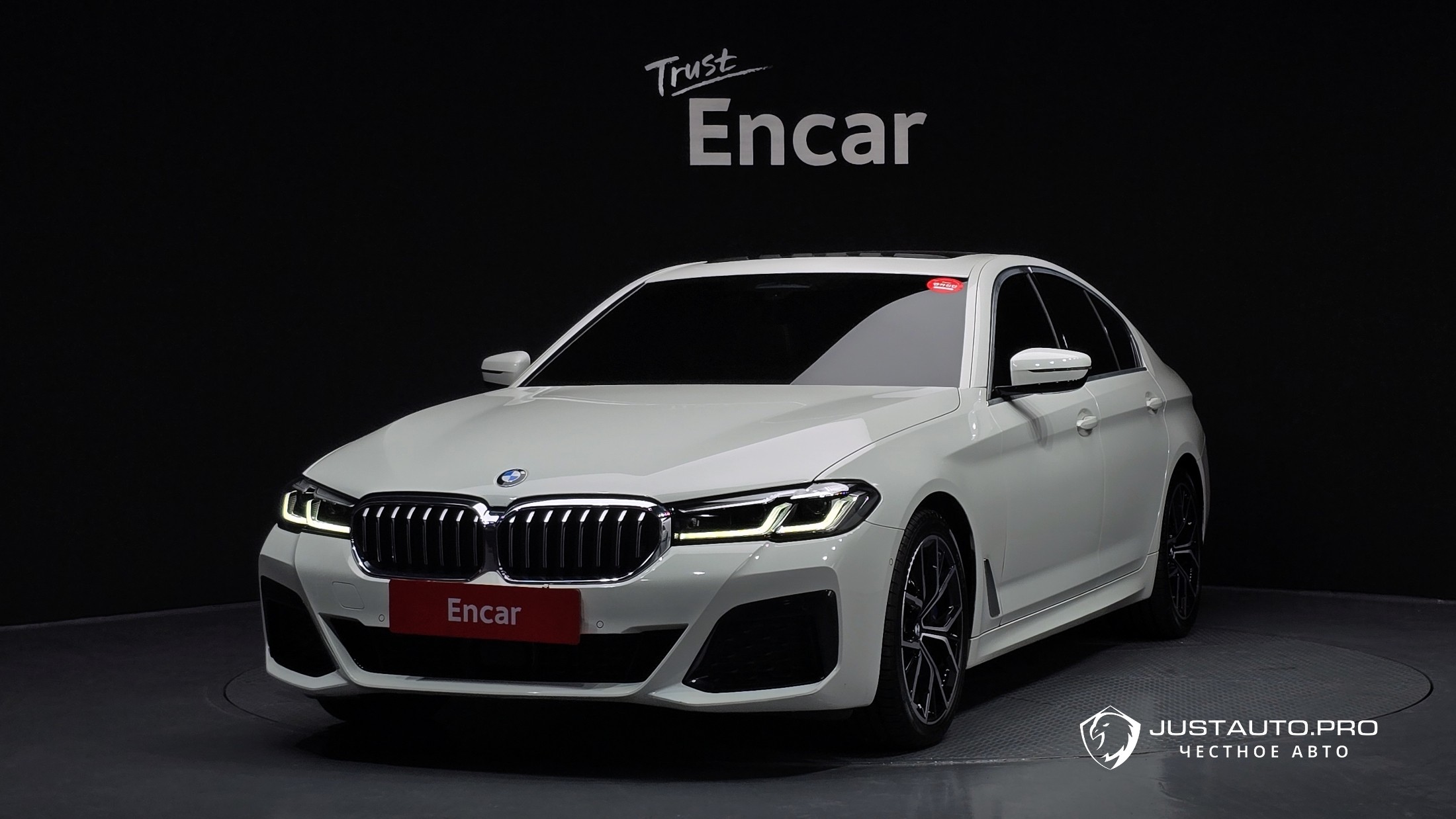 Автомобиль BMW 5-Series