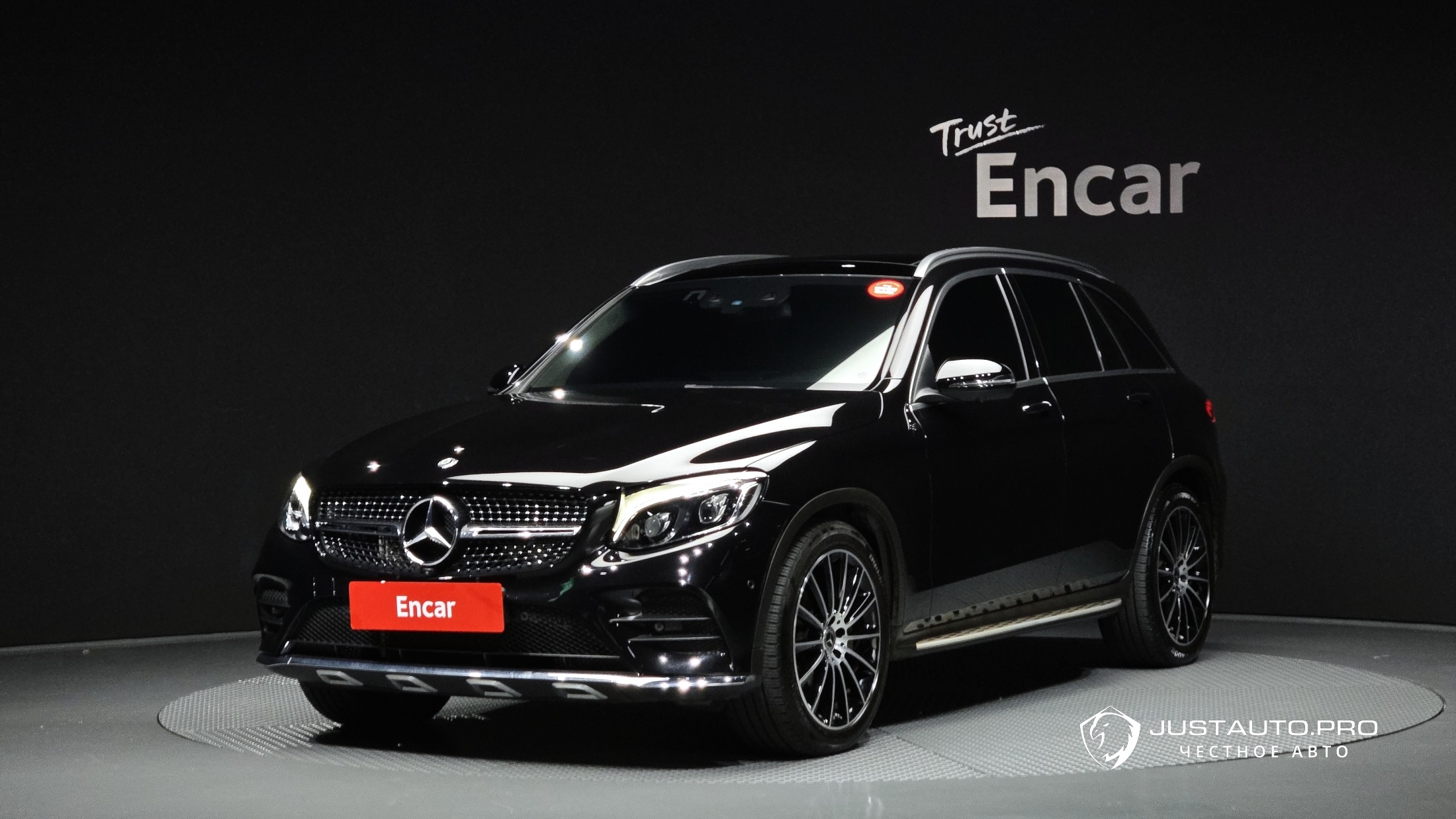 Автомобиль Mercedes-Benz GLC-Class