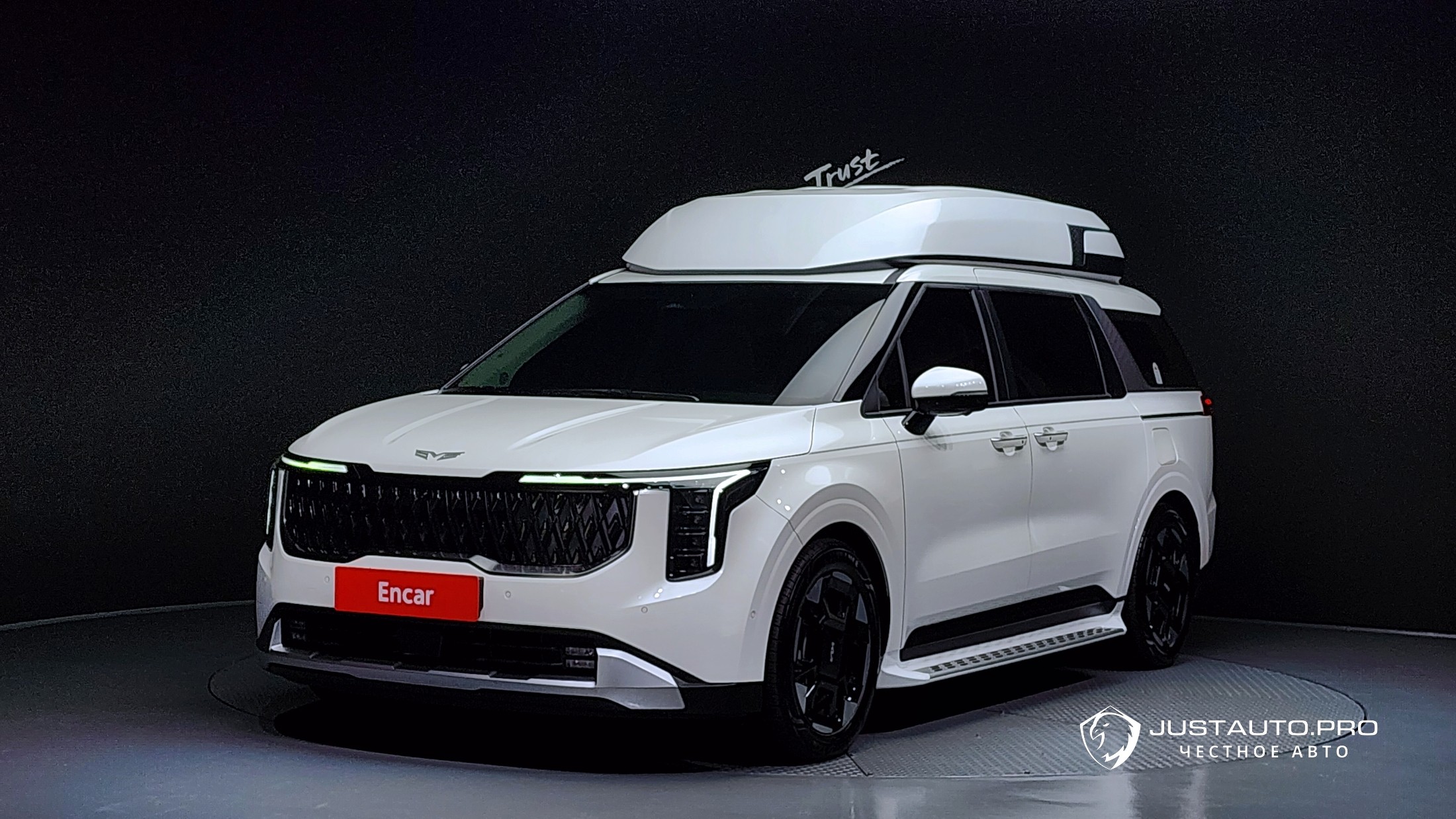 Автомобиль Kia Canival