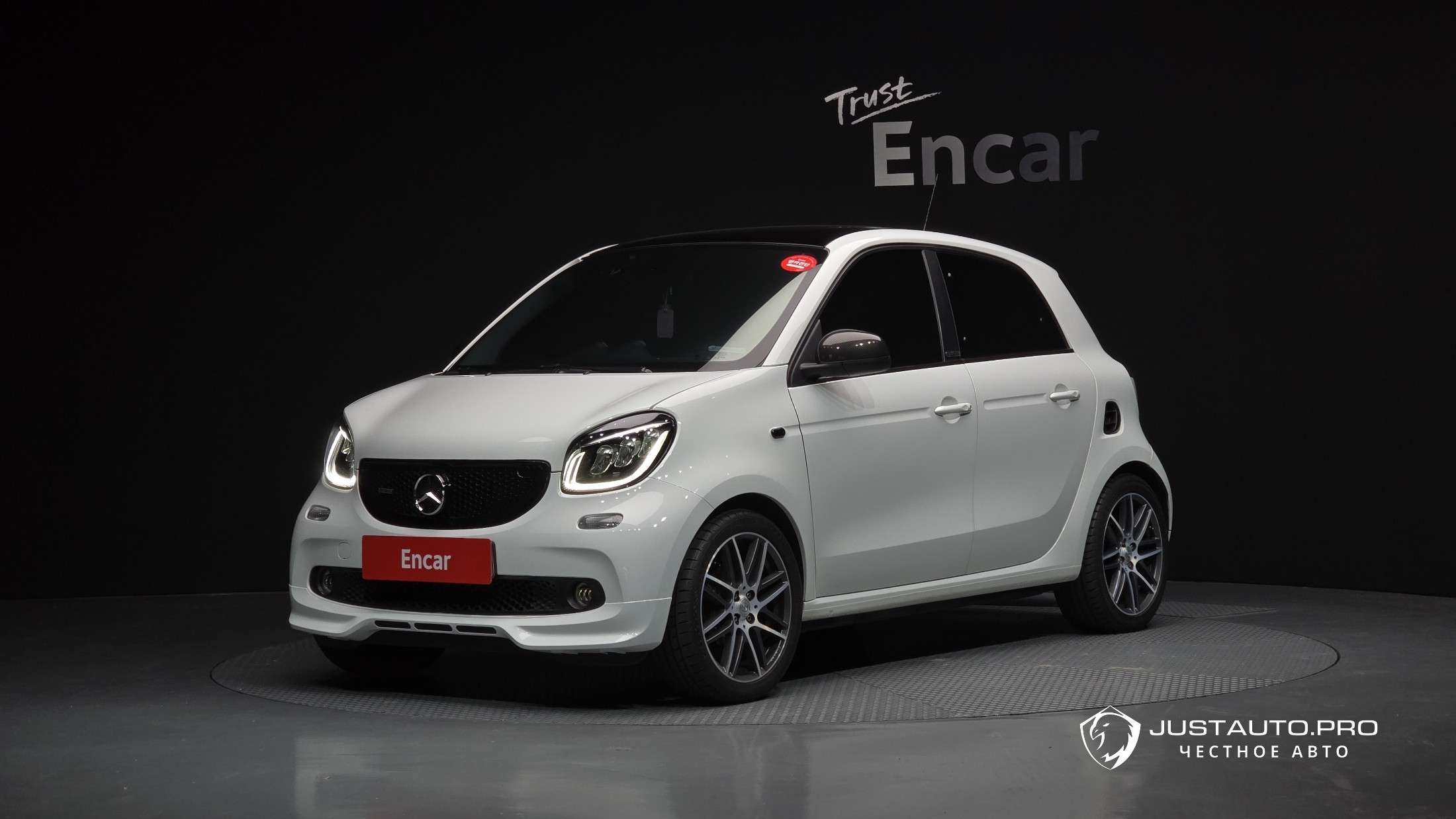 Автомобиль Smart Forfour