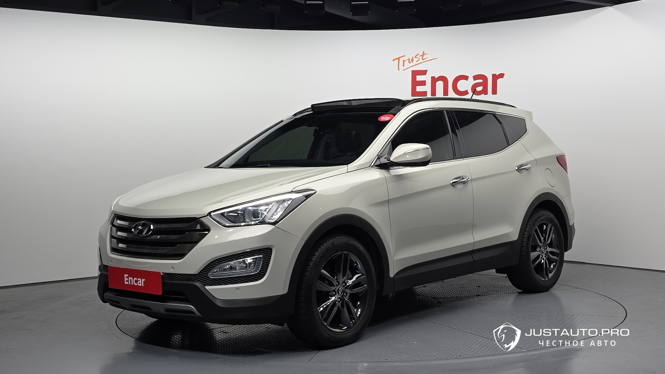 Автомобиль Hyundai Santafe