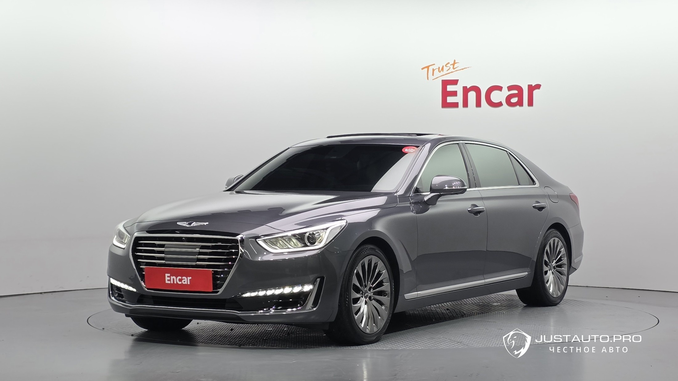 Автомобиль Genesis EQ900