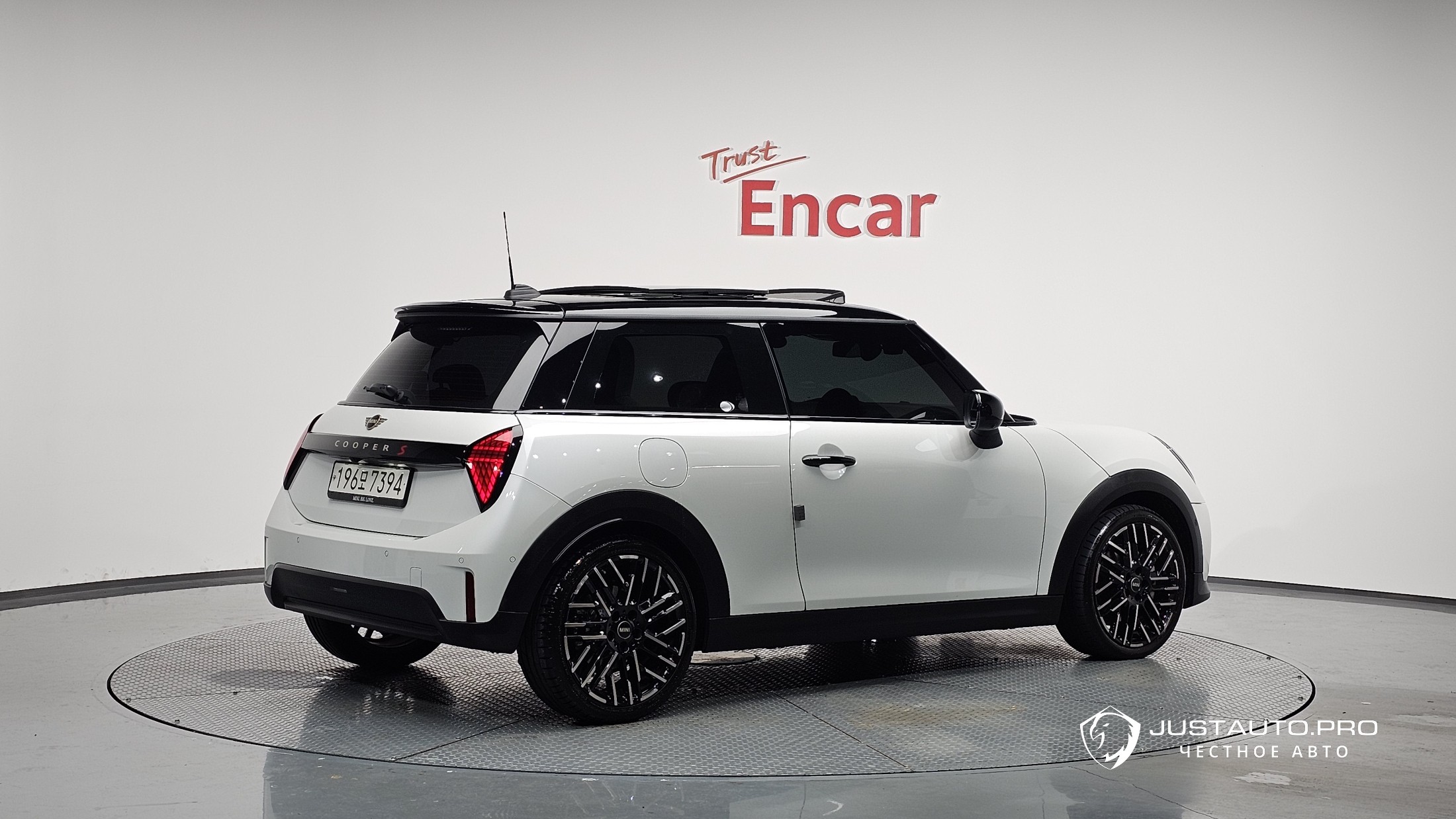 Автомобиль Mini Cooper