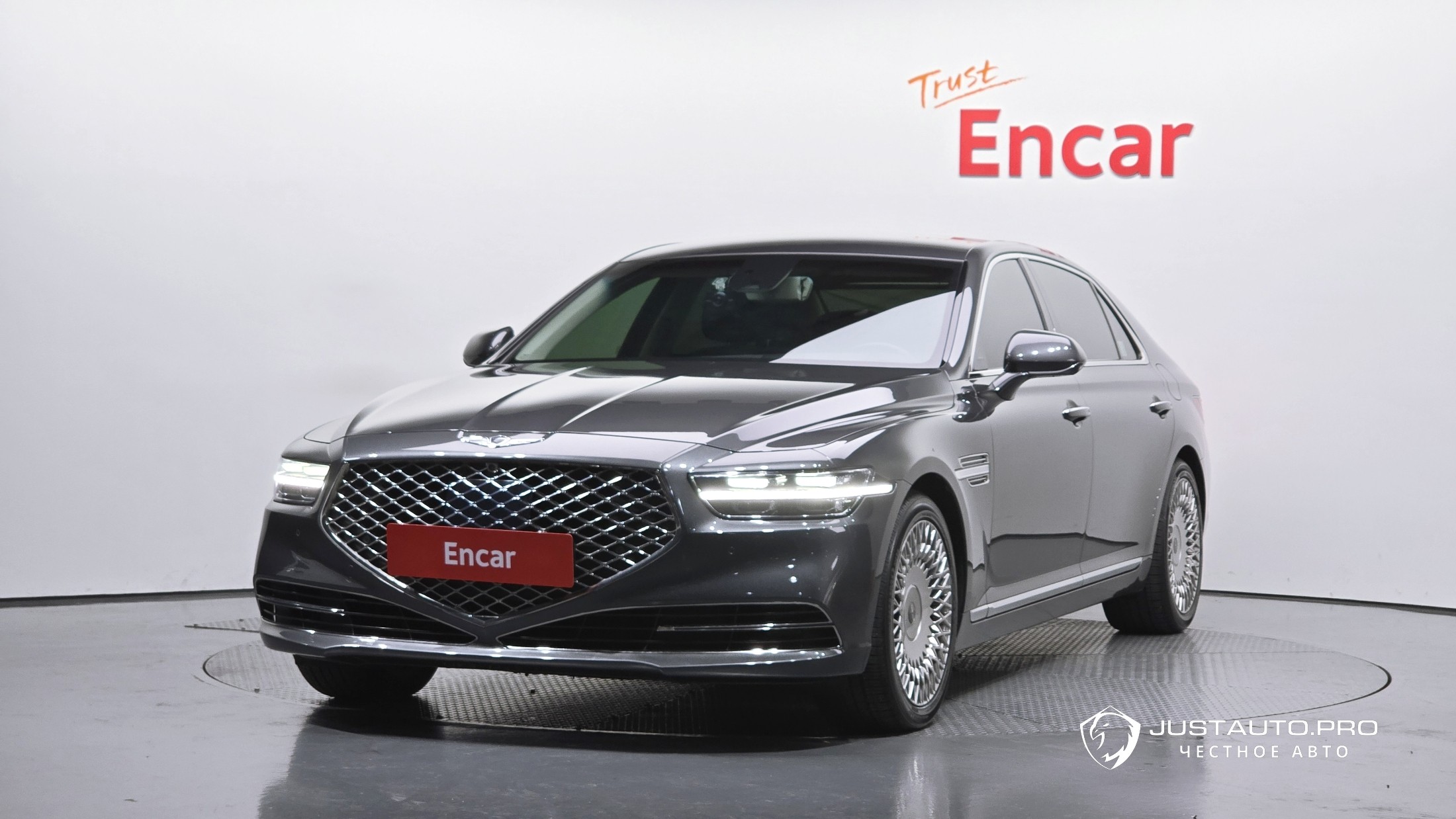 Автомобиль Genesis G90